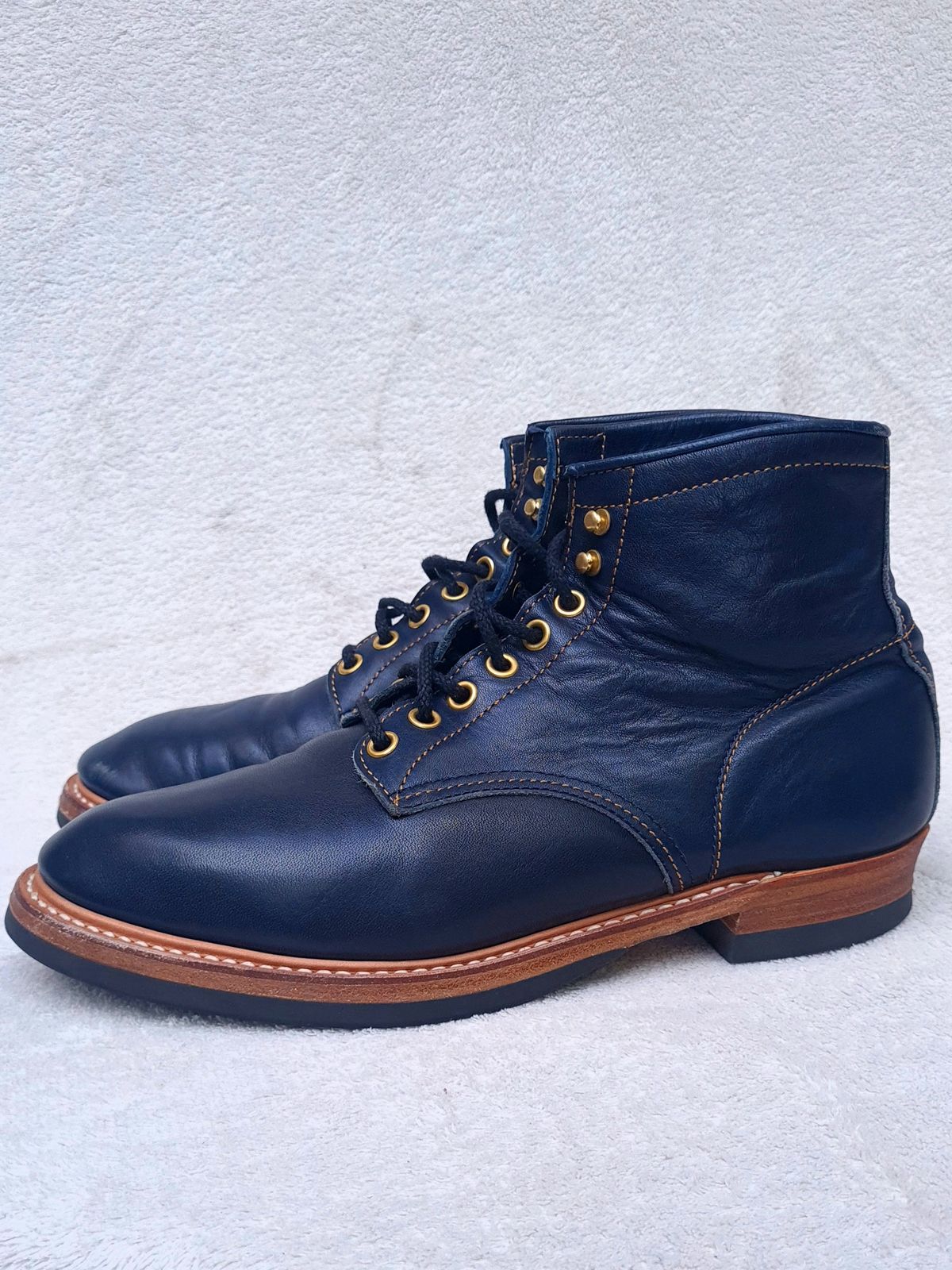 Photo by ChuckTales on November 1, 2023 of the Y'2 Leather Work Boot in Indigo Horsehide.