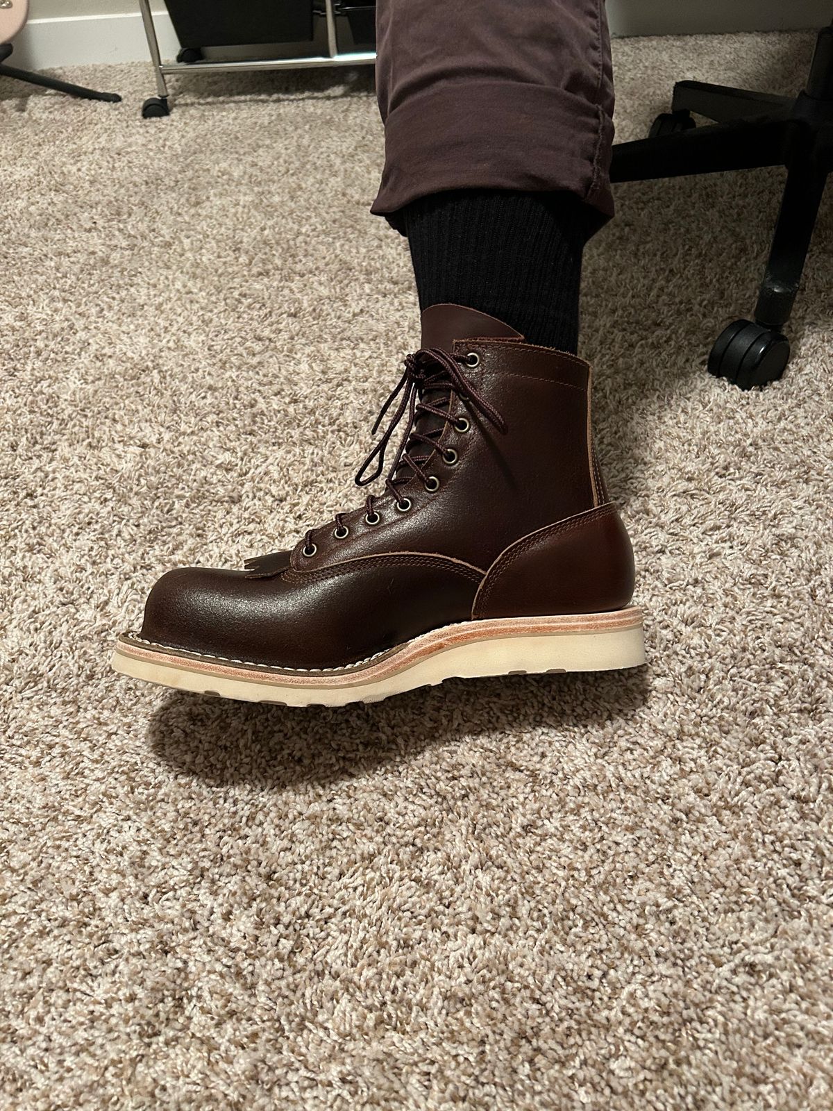 Photo by killerbootsman on January 20, 2024 of the Frank's Boots Rainier in Horween Cinnamon Waxed Flesh.