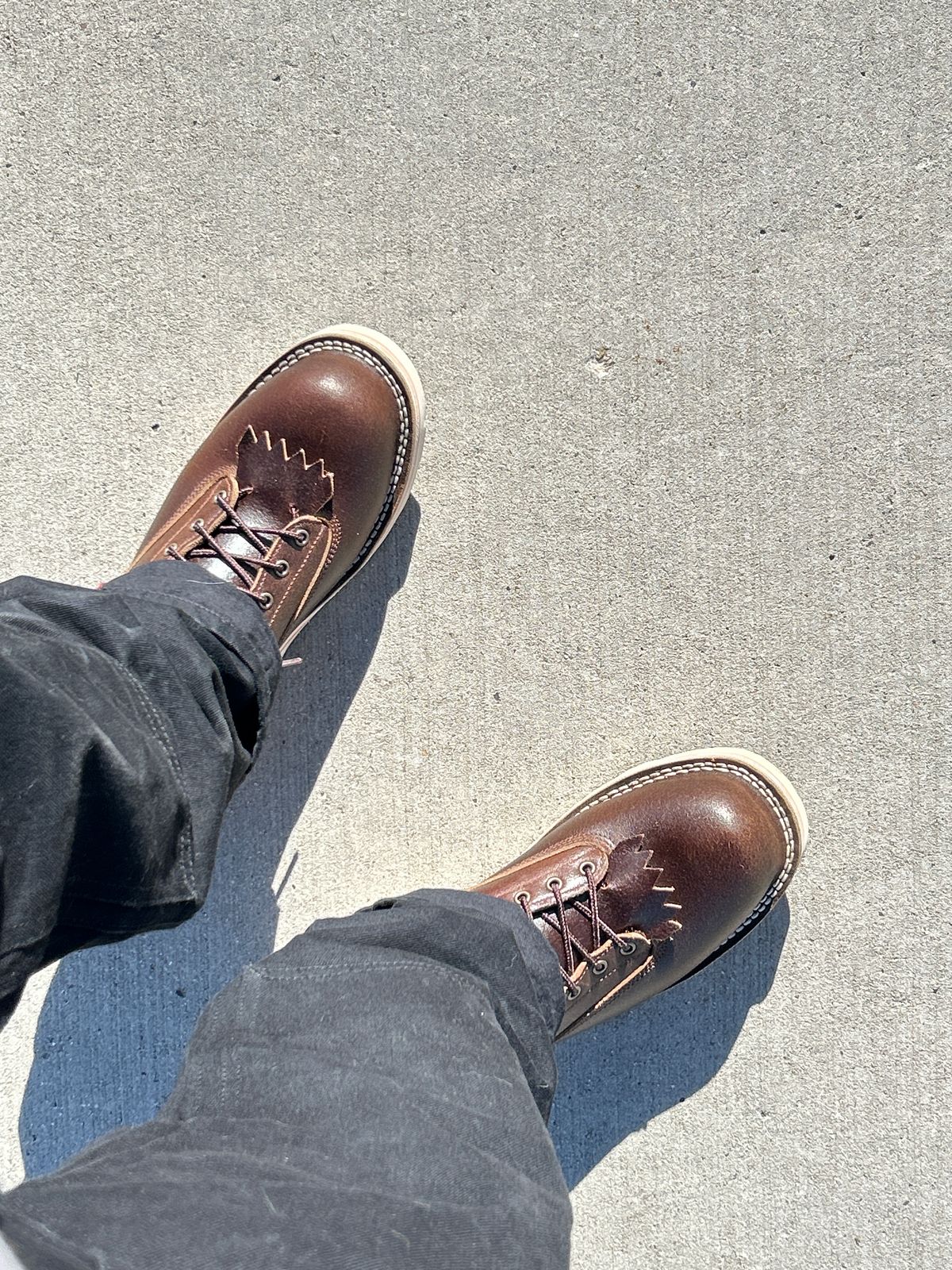 Photo by killerbootsman on January 27, 2024 of the Frank's Boots Rainier in Horween Cinnamon Waxed Flesh.