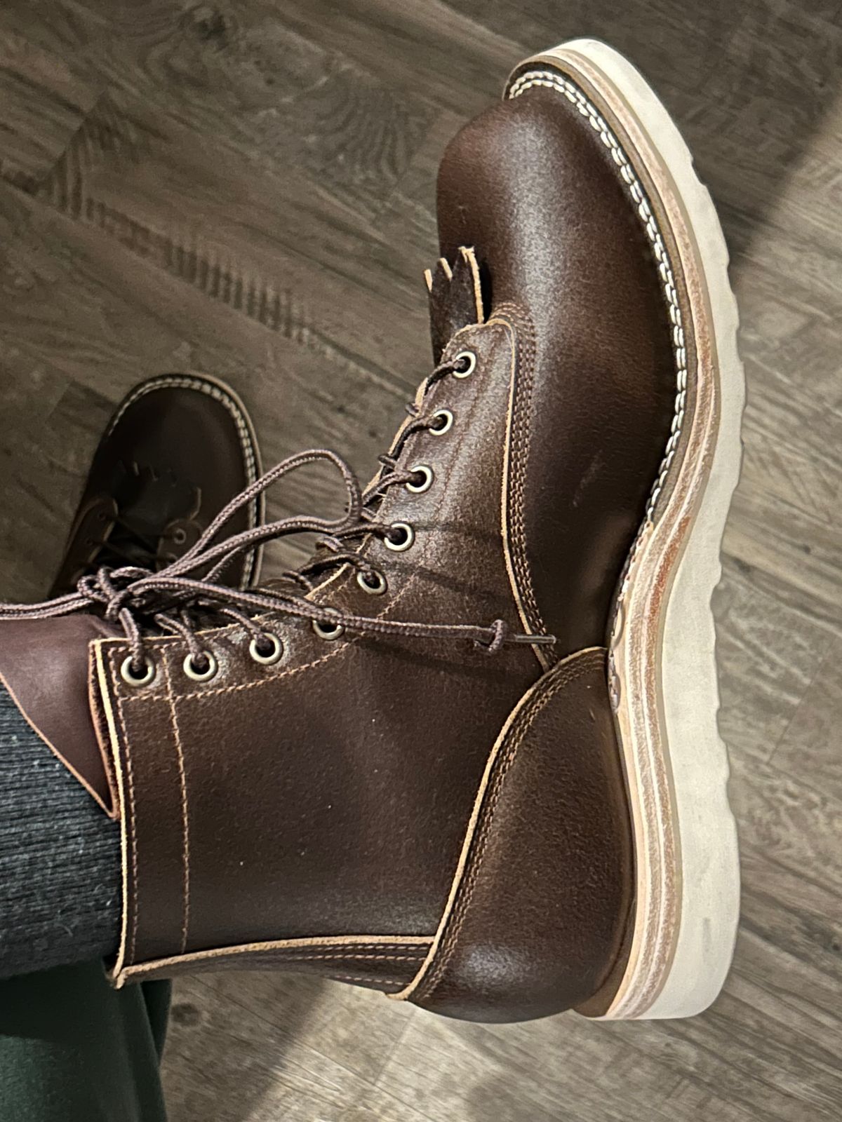 Photo by killerbootsman on February 16, 2024 of the Frank's Boots Rainier in Horween Cinnamon Waxed Flesh.