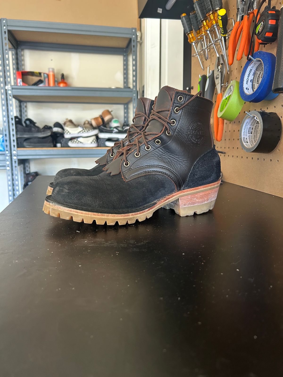 Photo by killerbootsman on October 18, 2025 of the Frank's Boots Type 2 Highlander in Black Roughout Work Leather & Seidel Mocha Oil Tan.