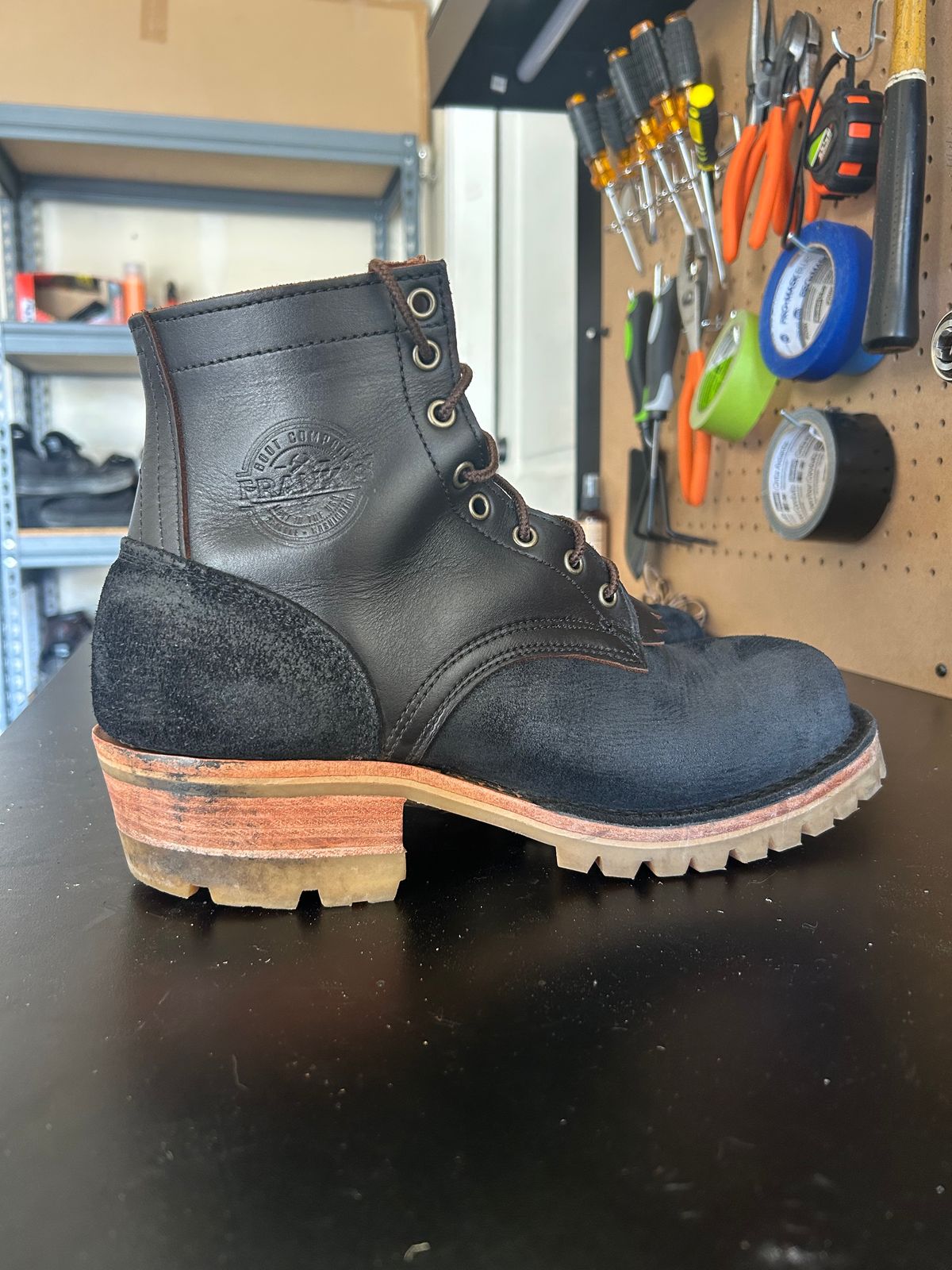 Photo by killerbootsman on October 18, 2025 of the Frank's Boots Type 2 Highlander in Black Roughout Work Leather & Seidel Mocha Oil Tan.