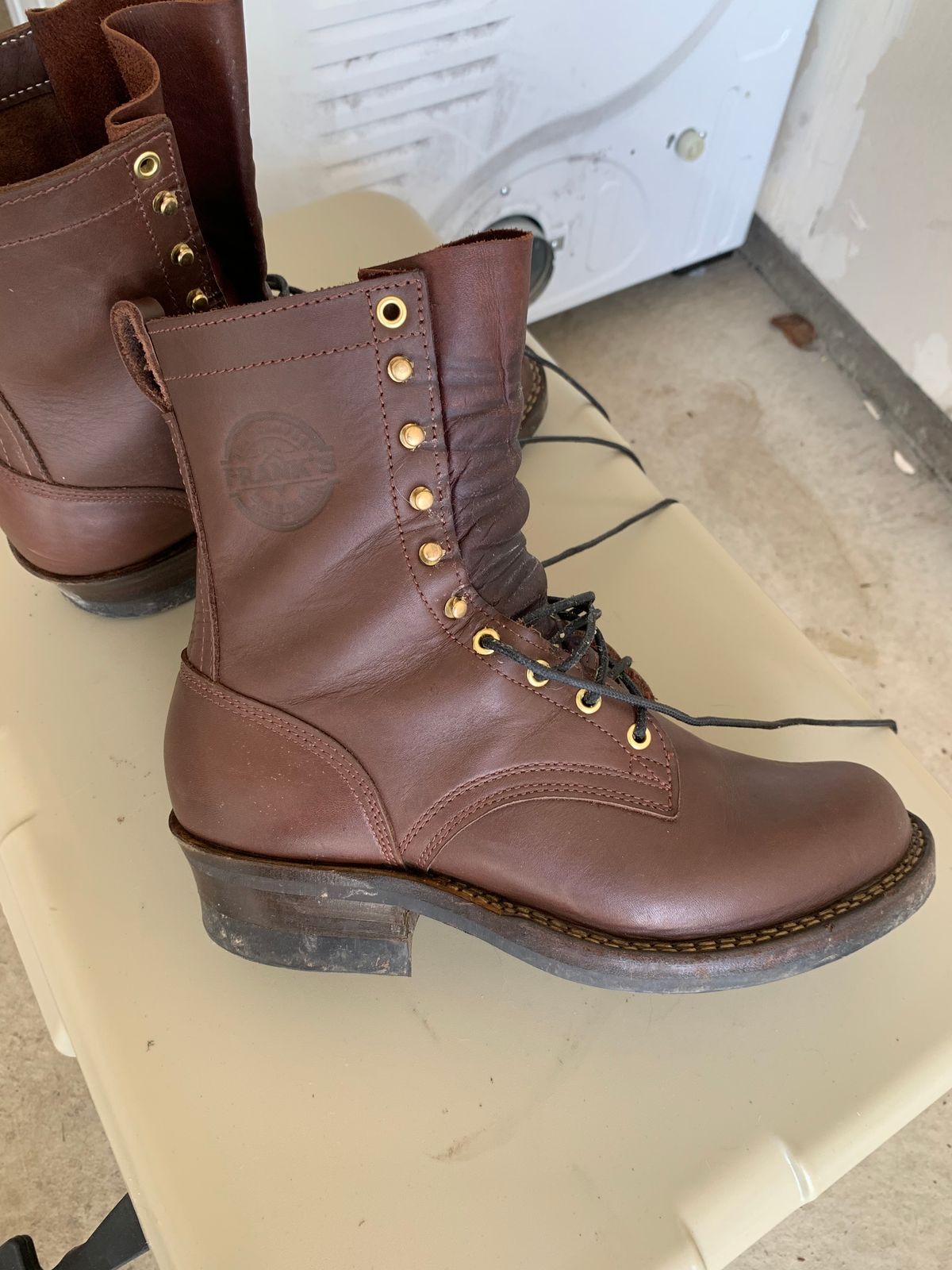 Photo by killerbootsman on June 9, 2023 of the Frank's Boots Front Range in Seidel Walnut Oil Tan.