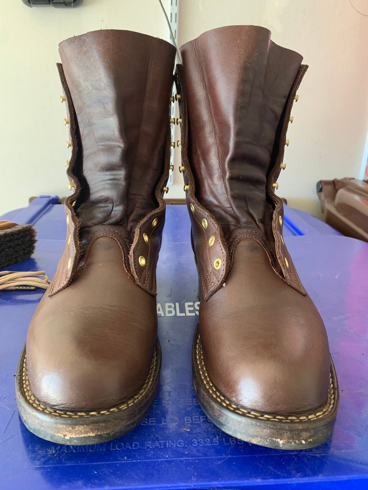 Photo by killerbootsman on June 21, 2023 of the Frank's Boots Front Range in Seidel Walnut Oil Tan.