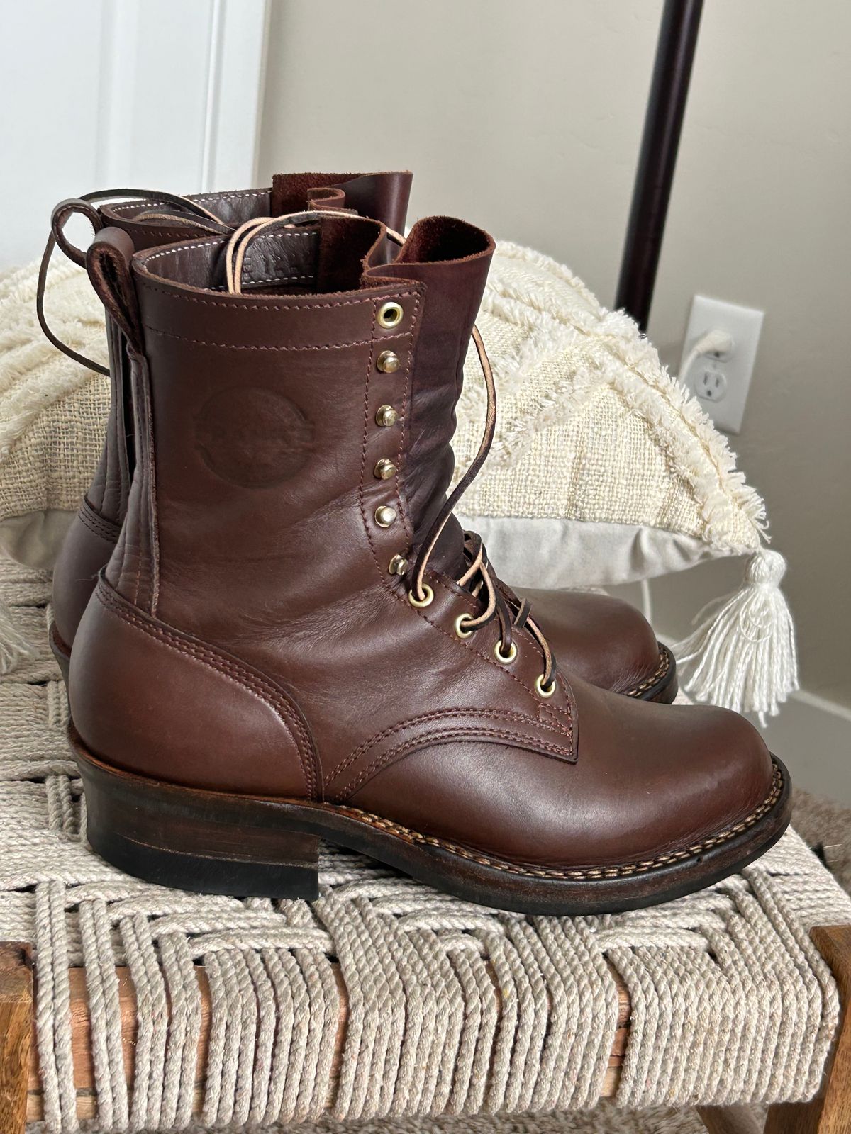 Photo by killerbootsman on February 3, 2024 of the Frank's Boots Front Range in Seidel Walnut Oil Tan.