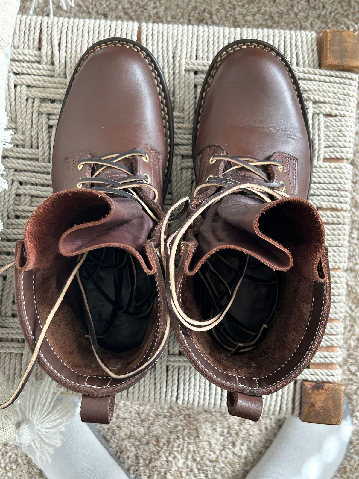 Photo by killerbootsman on February 3, 2024 of the Frank's Boots Front Range in Seidel Walnut Oil Tan.