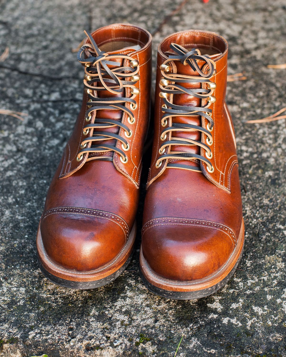 Photo by ostmo on October 2, 2022 of the Viberg Service Boot BCT in Shinki Cognac Oiled Horsebutt.