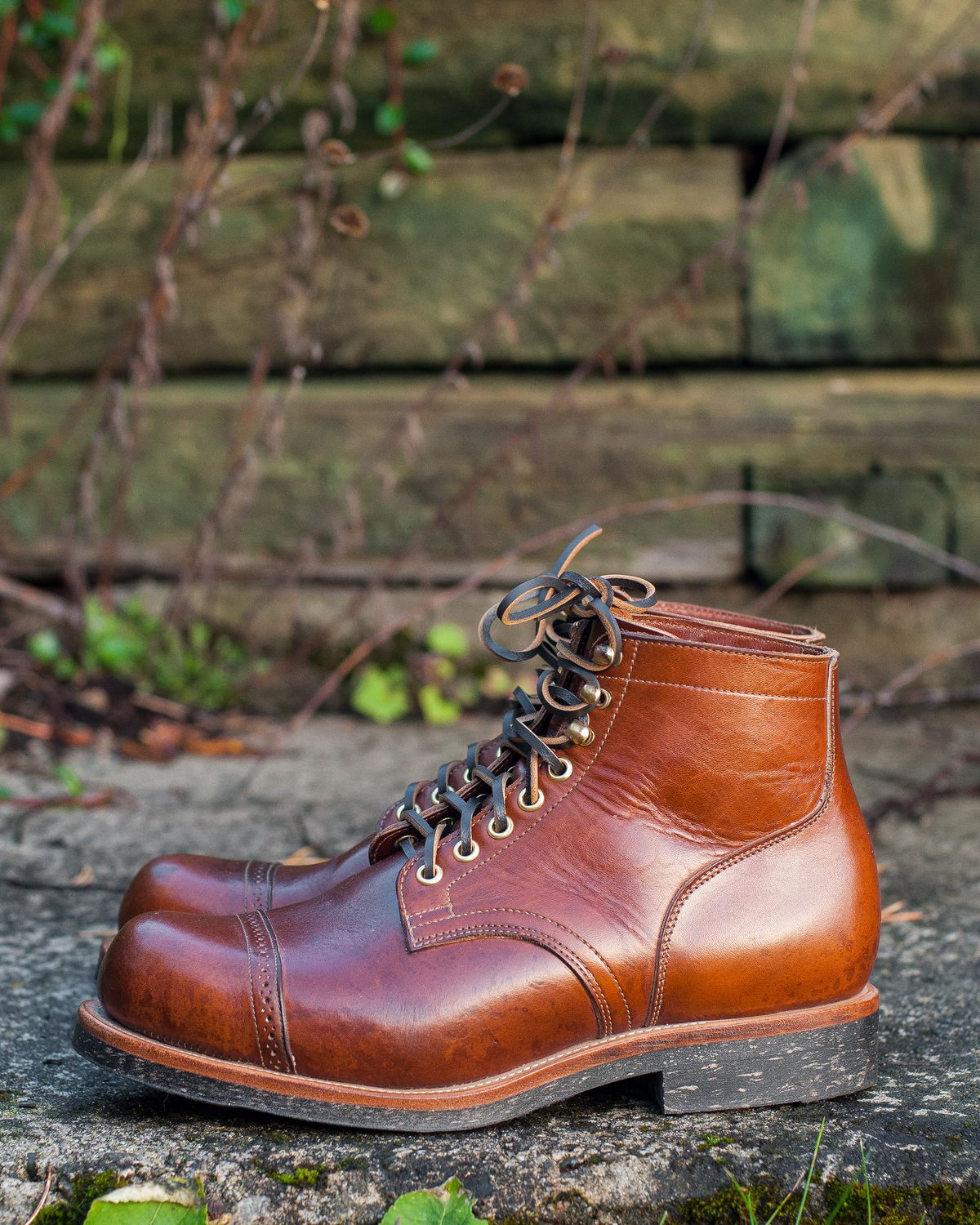 Photo by ostmo on October 2, 2022 of the Viberg Service Boot BCT in Shinki Cognac Oiled Horsebutt.