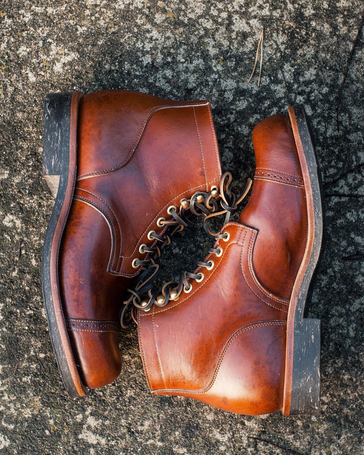 Photo by ostmo on October 2, 2022 of the Viberg Service Boot BCT in Shinki Cognac Oiled Horsebutt.