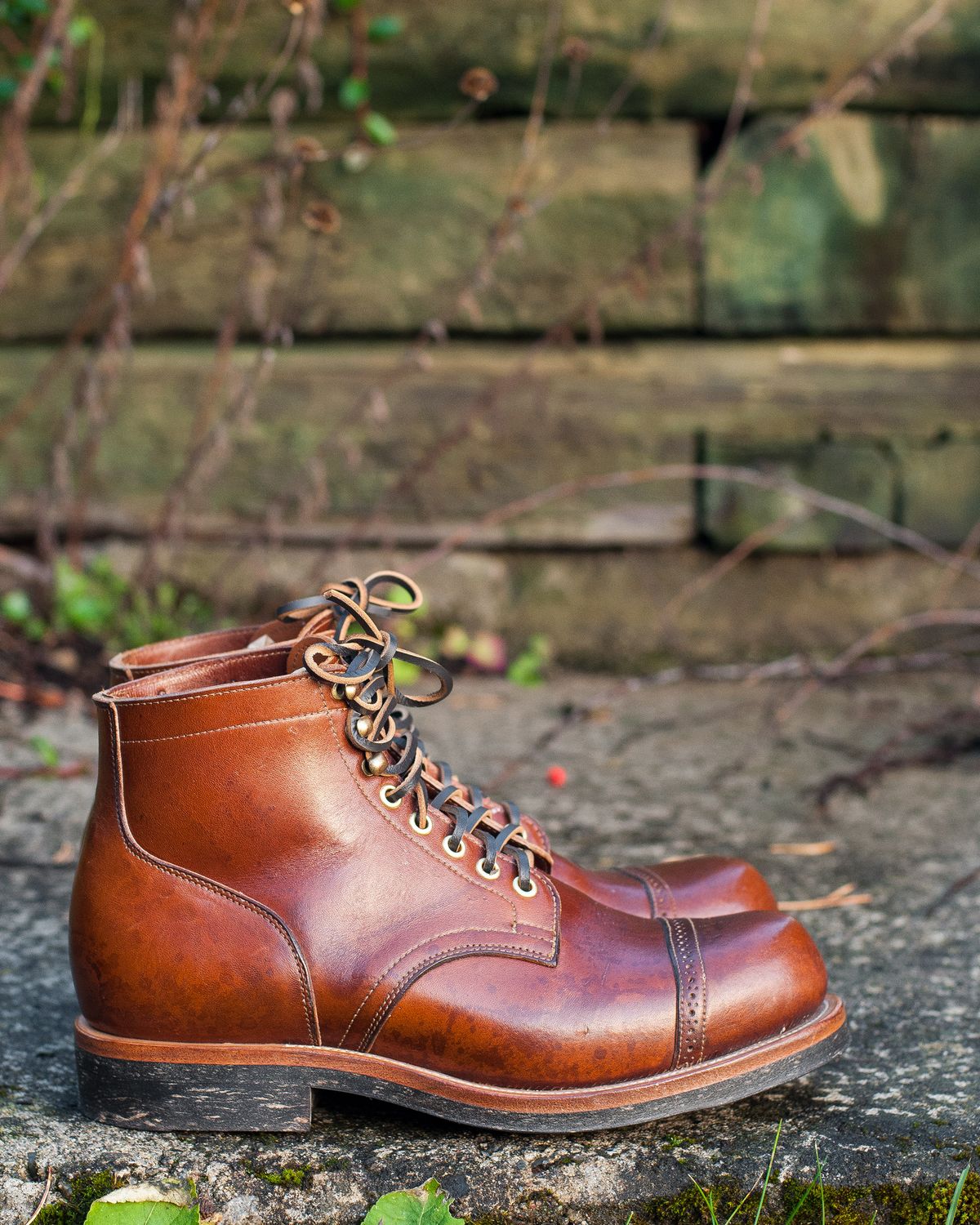 Photo by ostmo on October 2, 2022 of the Viberg Service Boot BCT in Shinki Cognac Oiled Horsebutt.