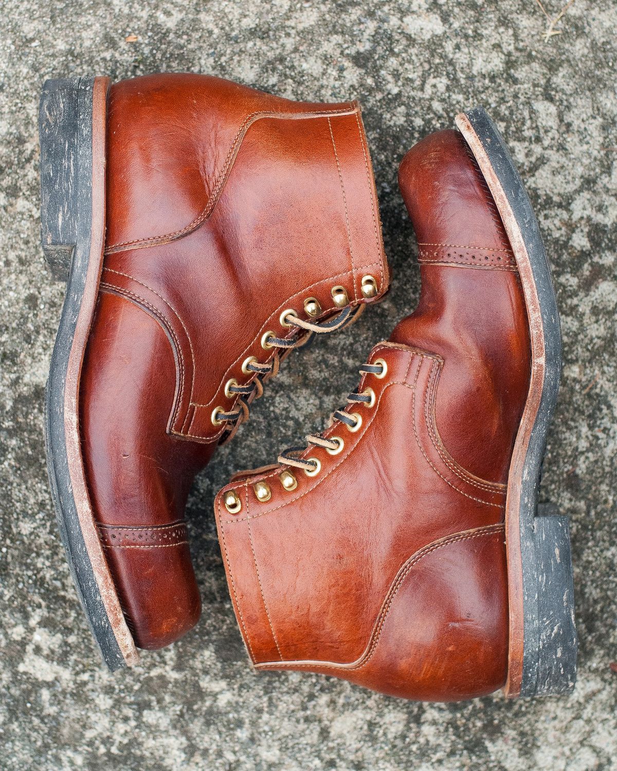 Photo by ostmo on December 5, 2022 of the Viberg Service Boot BCT in Shinki Cognac Oiled Horsebutt.