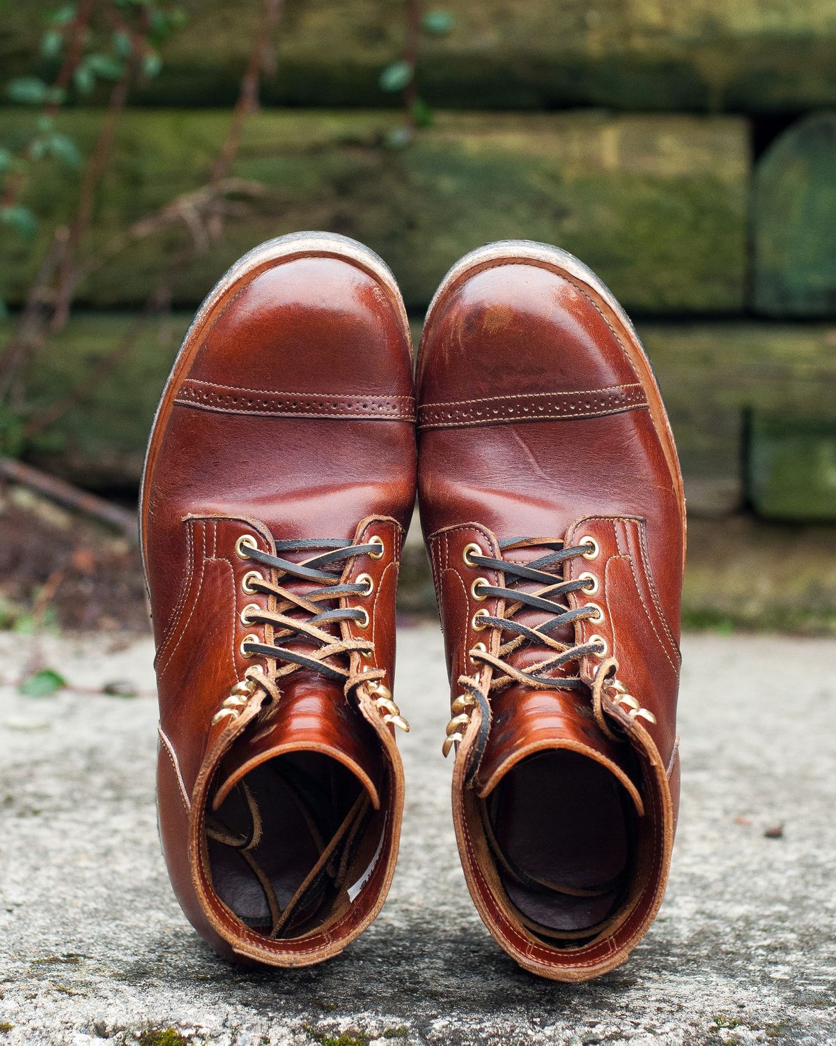 Photo by ostmo on December 5, 2022 of the Viberg Service Boot BCT in Shinki Cognac Oiled Horsebutt.