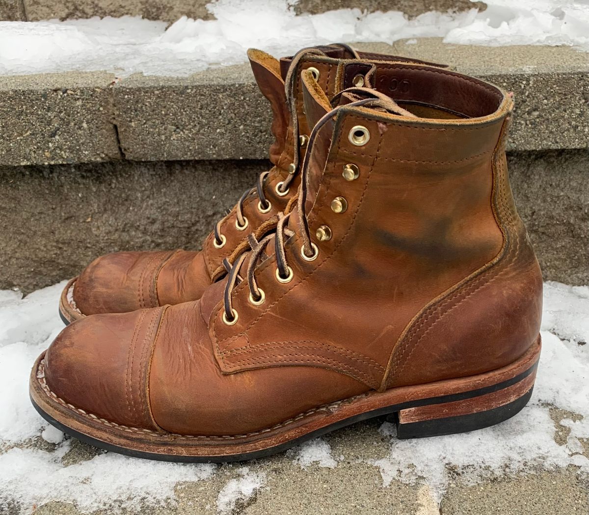Photo by Sunbenny on December 6, 2022 of the Nicks Americana in Horween Orange Predator.