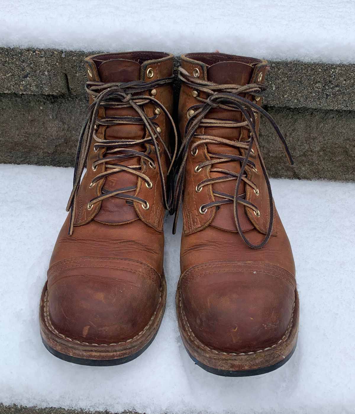 Photo by Sunbenny on February 1, 2023 of the Nicks Americana in Horween Orange Predator.