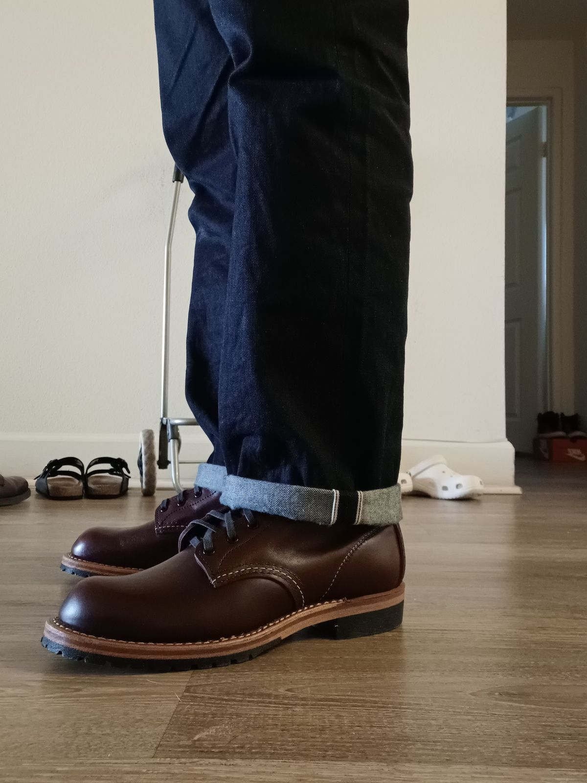 Photo by selvedge on December 30, 2023 of the Red Wing Beckman in S.B. Foot Black Cherry Featherstone.