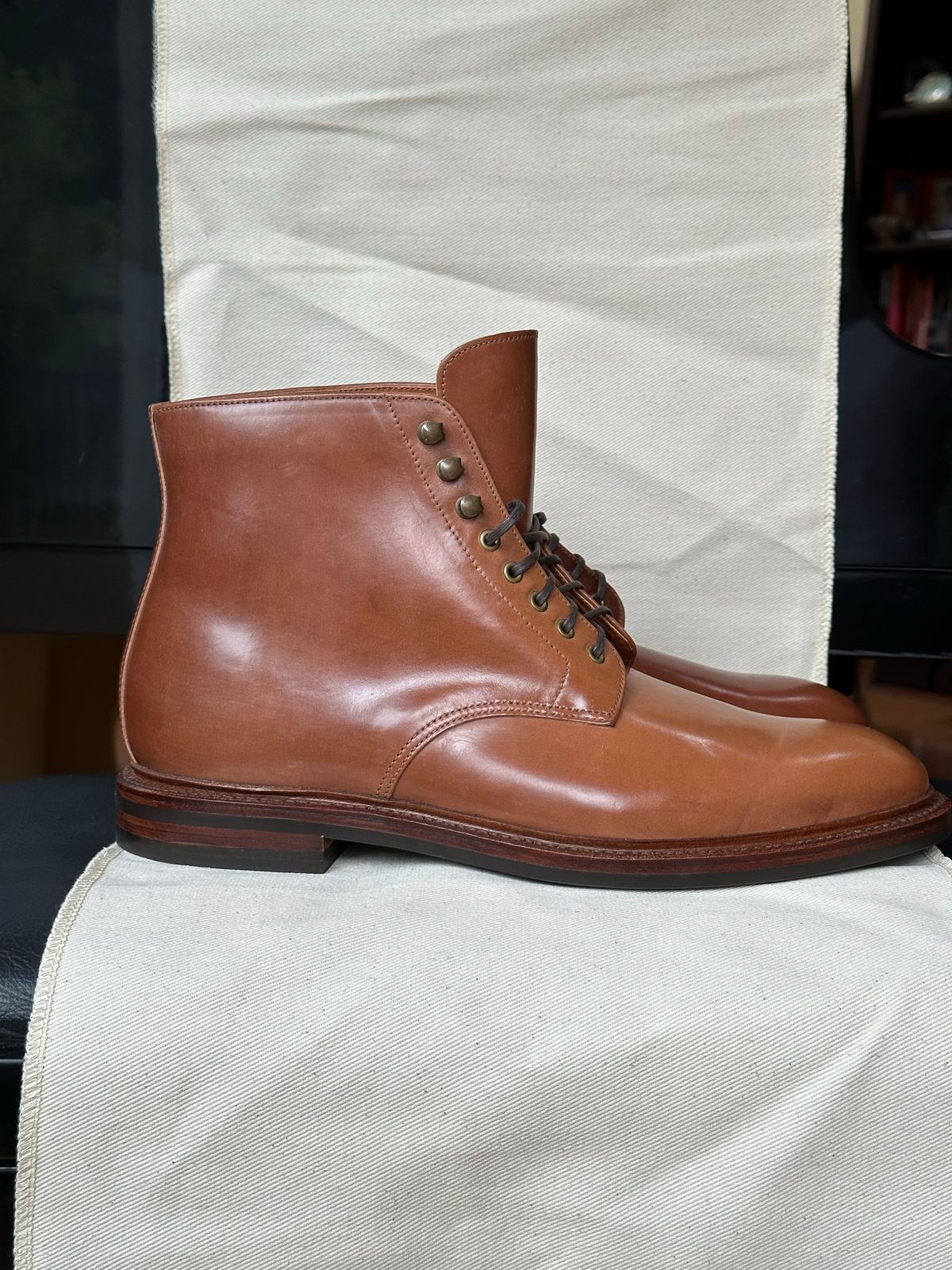 Photo by unsound_gambit on October 1, 2022 of the Grant Stone Edward Boot in Horween Honey Glazed Shell Cordovan.