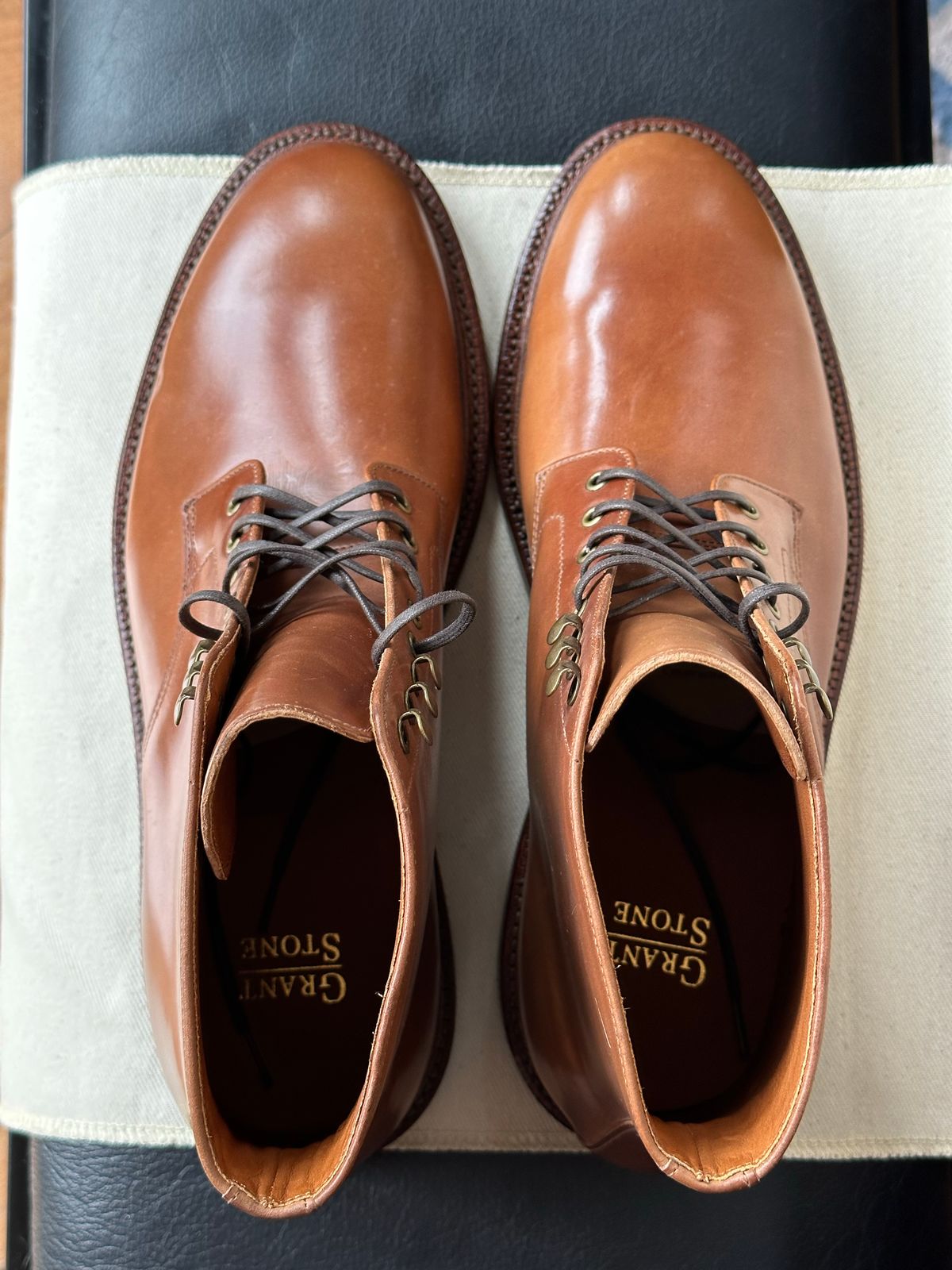 Photo by unsound_gambit on October 1, 2022 of the Grant Stone Edward Boot in Horween Honey Glazed Shell Cordovan.