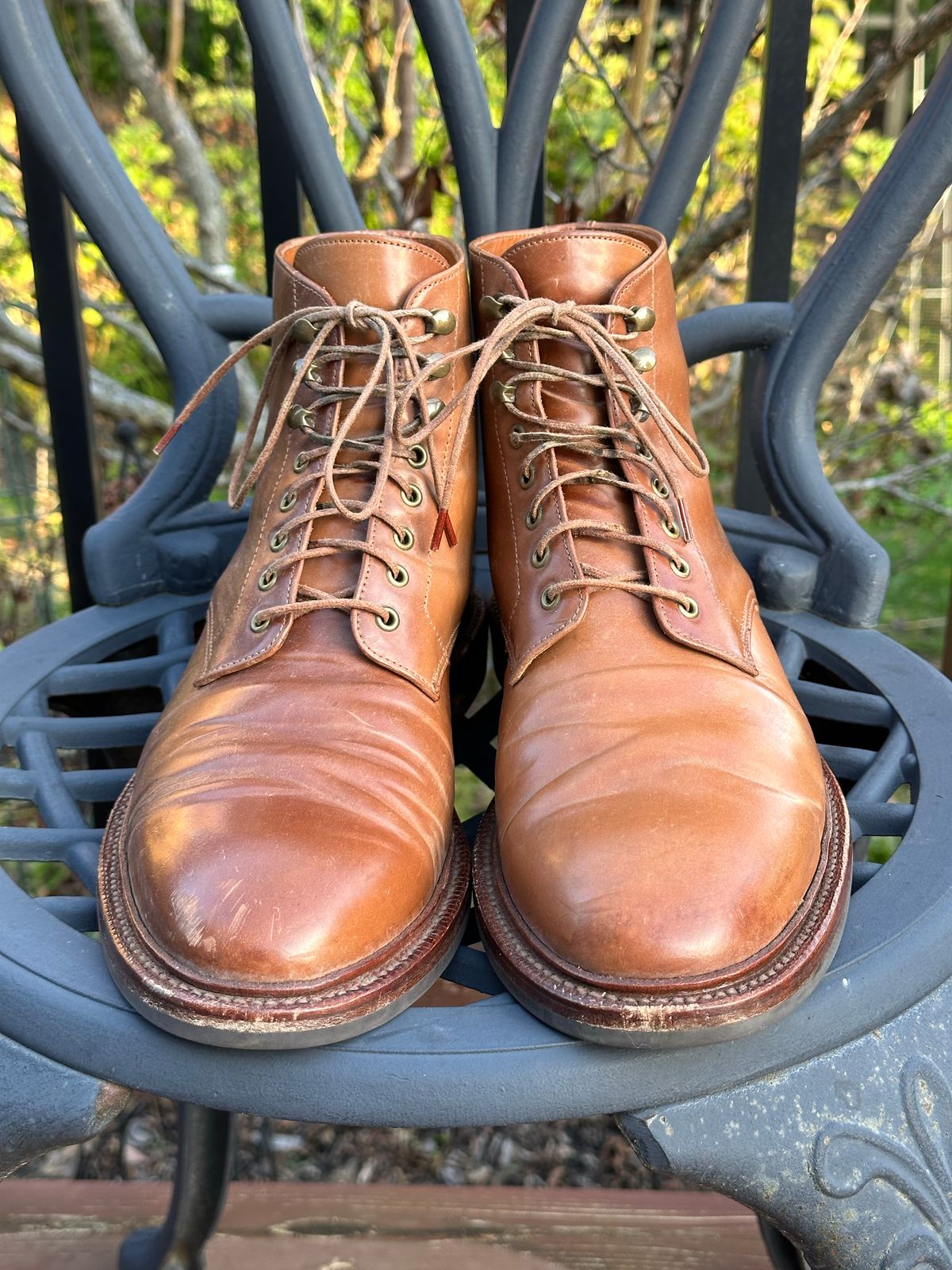 Photo by unsound_gambit on November 2, 2022 of the Grant Stone Edward Boot in Horween Honey Glazed Shell Cordovan.