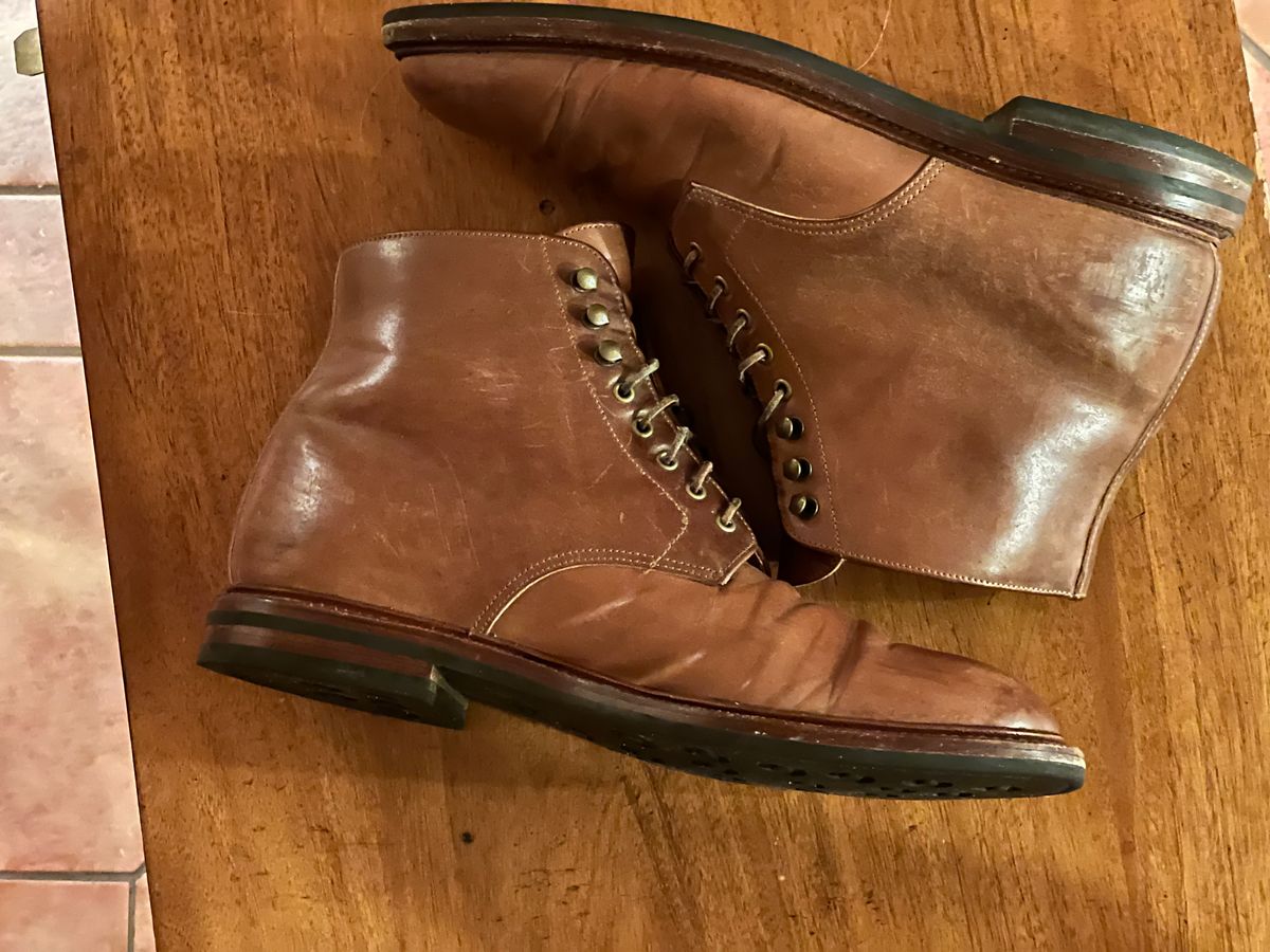 Photo by unsound_gambit on January 6, 2023 of the Grant Stone Edward Boot in Horween Honey Glazed Shell Cordovan.