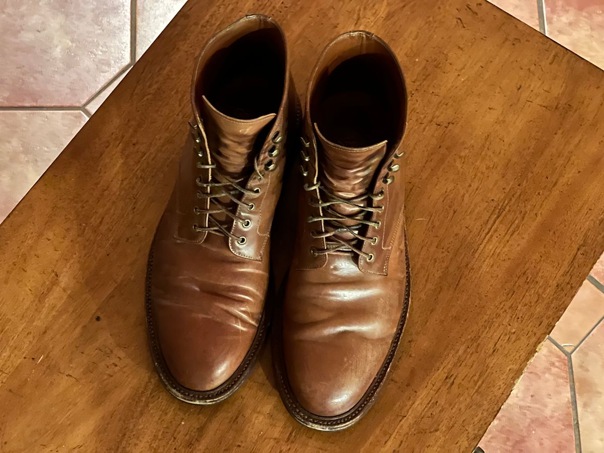 Photo by unsound_gambit on January 6, 2023 of the Grant Stone Edward Boot in Horween Honey Glazed Shell Cordovan.