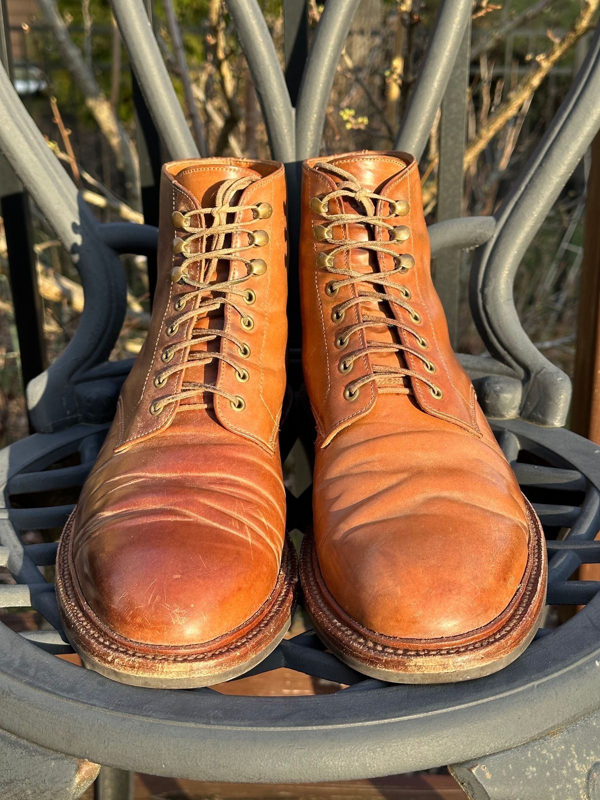 Photo by unsound_gambit on March 5, 2023 of the Grant Stone Edward Boot in Horween Honey Glazed Shell Cordovan.