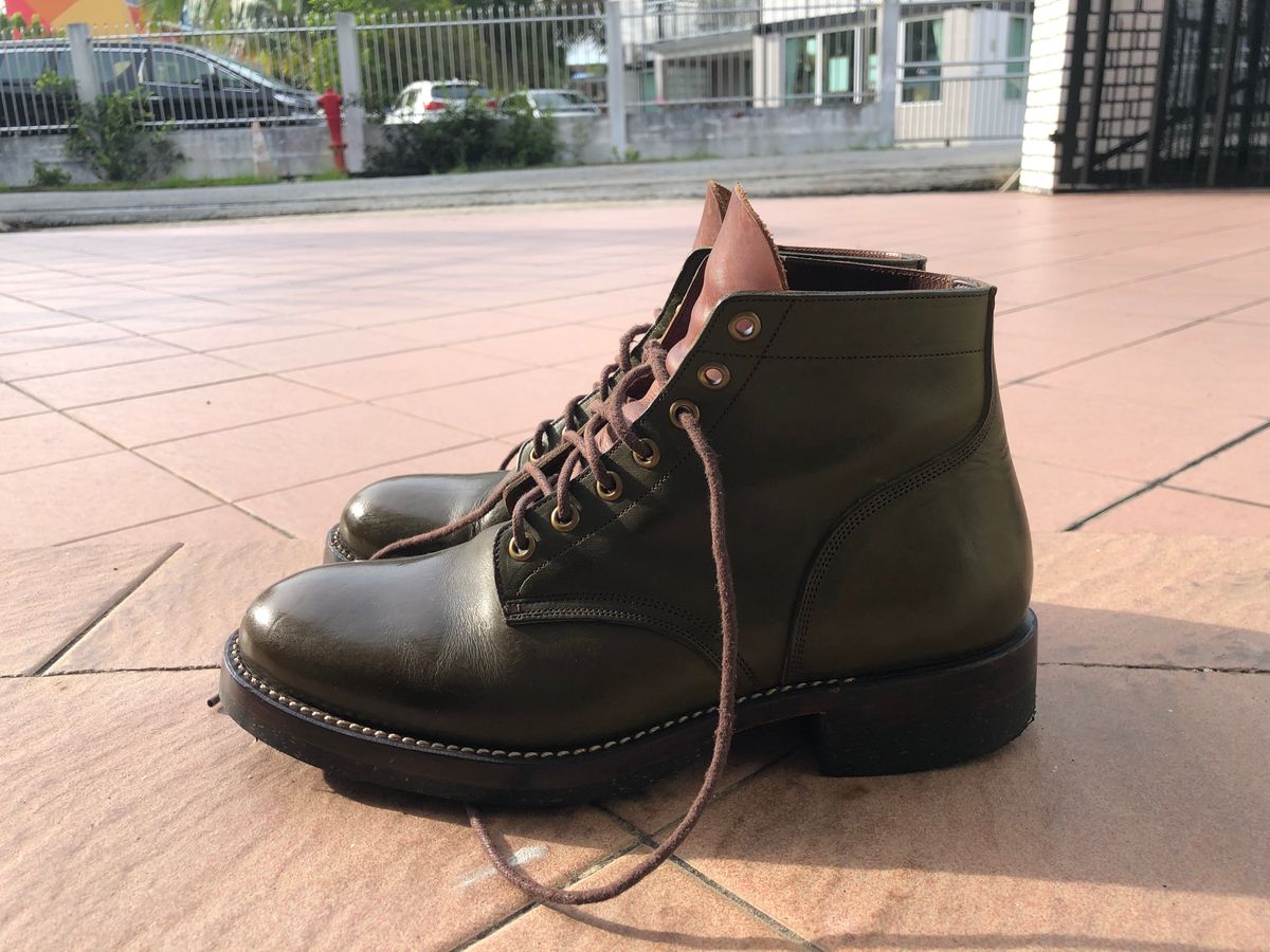 Photo by bijansesame on November 9, 2022 of the Onderhoud SVC01 Boondocker in Badalassi Carlo Olive Green Minerva.