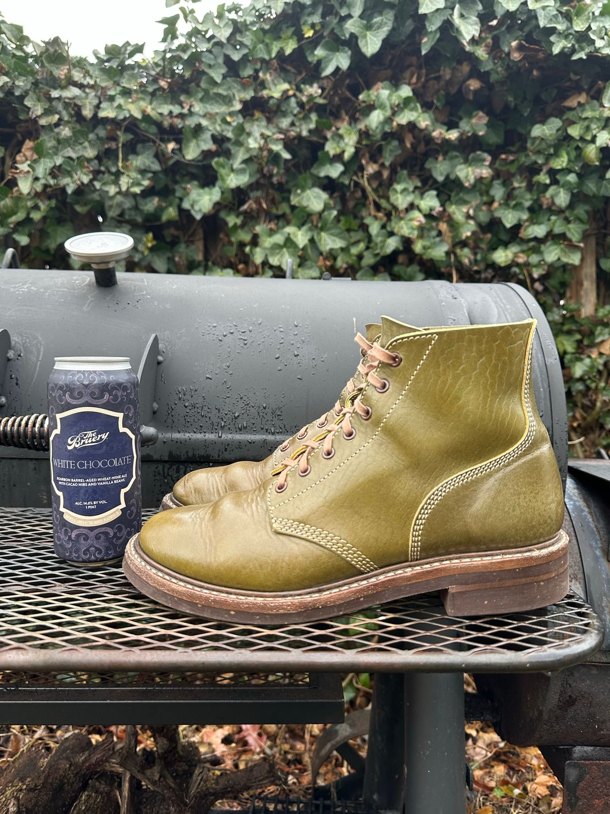 Photo by 8loop on December 3, 2022 of the John Lofgren M-43 Service Shoes in Shinki Olive Shrunken Horsebutt.