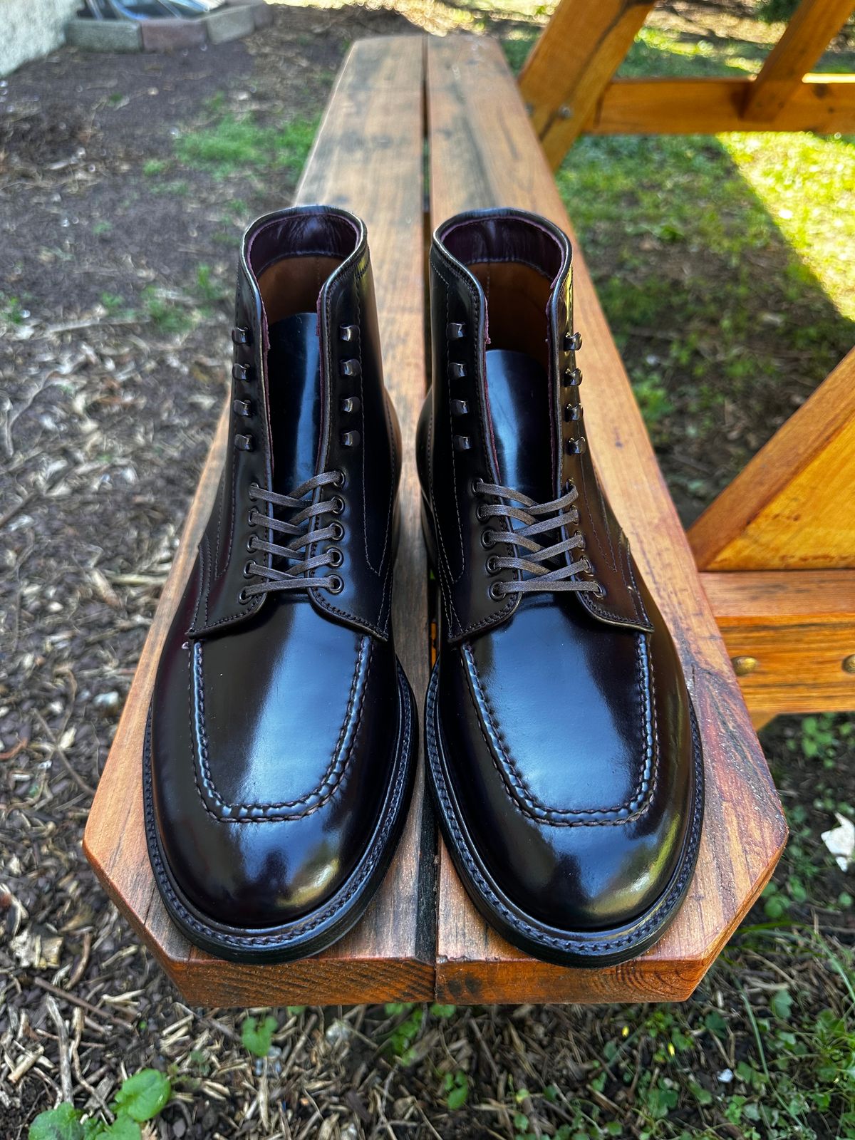 Photo by 8loop on October 3, 2023 of the Alden Indy Boot in Horween Color 8 Shell Cordovan.