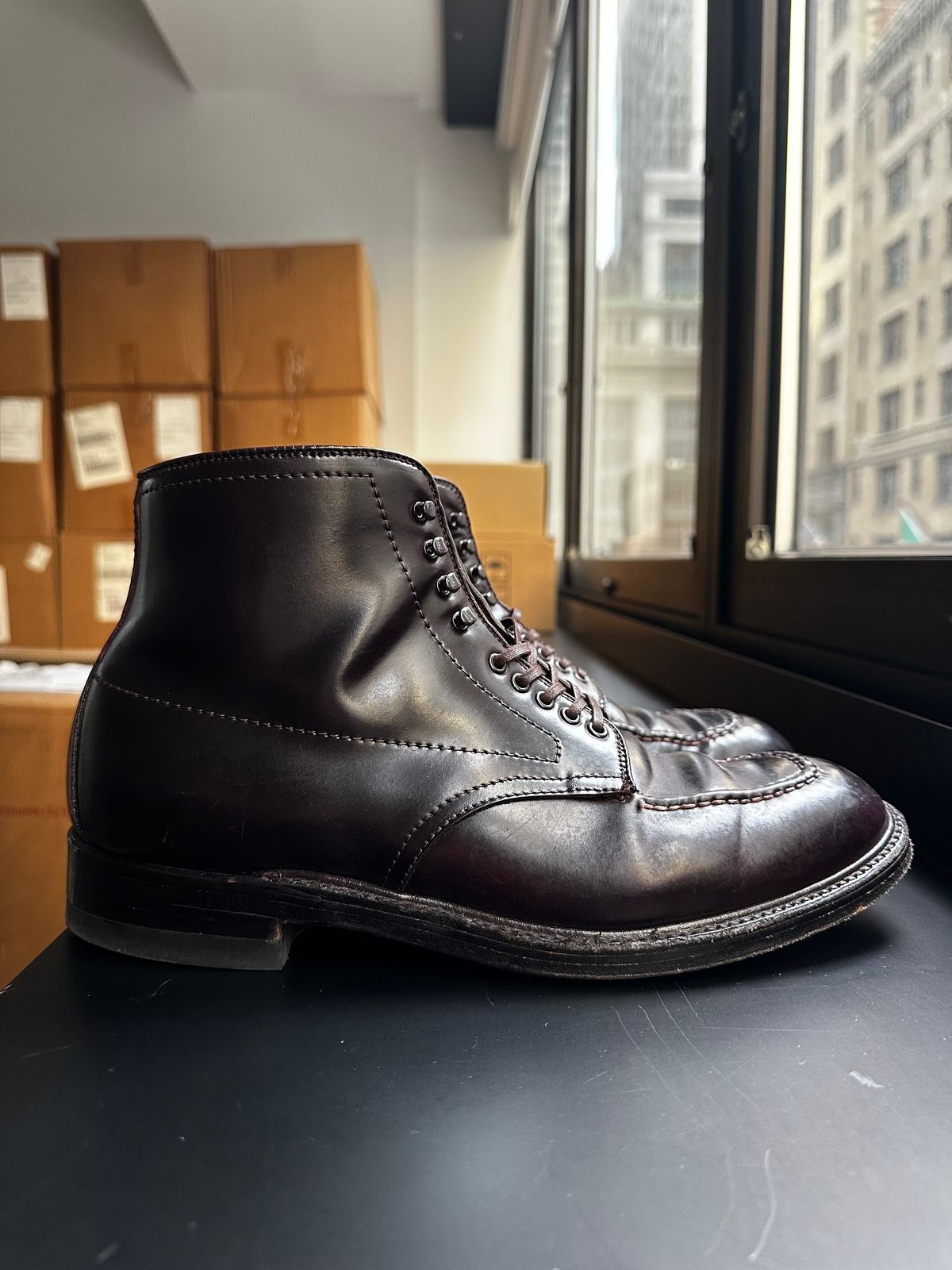 Photo by 8loop on December 4, 2023 of the Alden Indy Boot in Horween Color 8 Shell Cordovan.