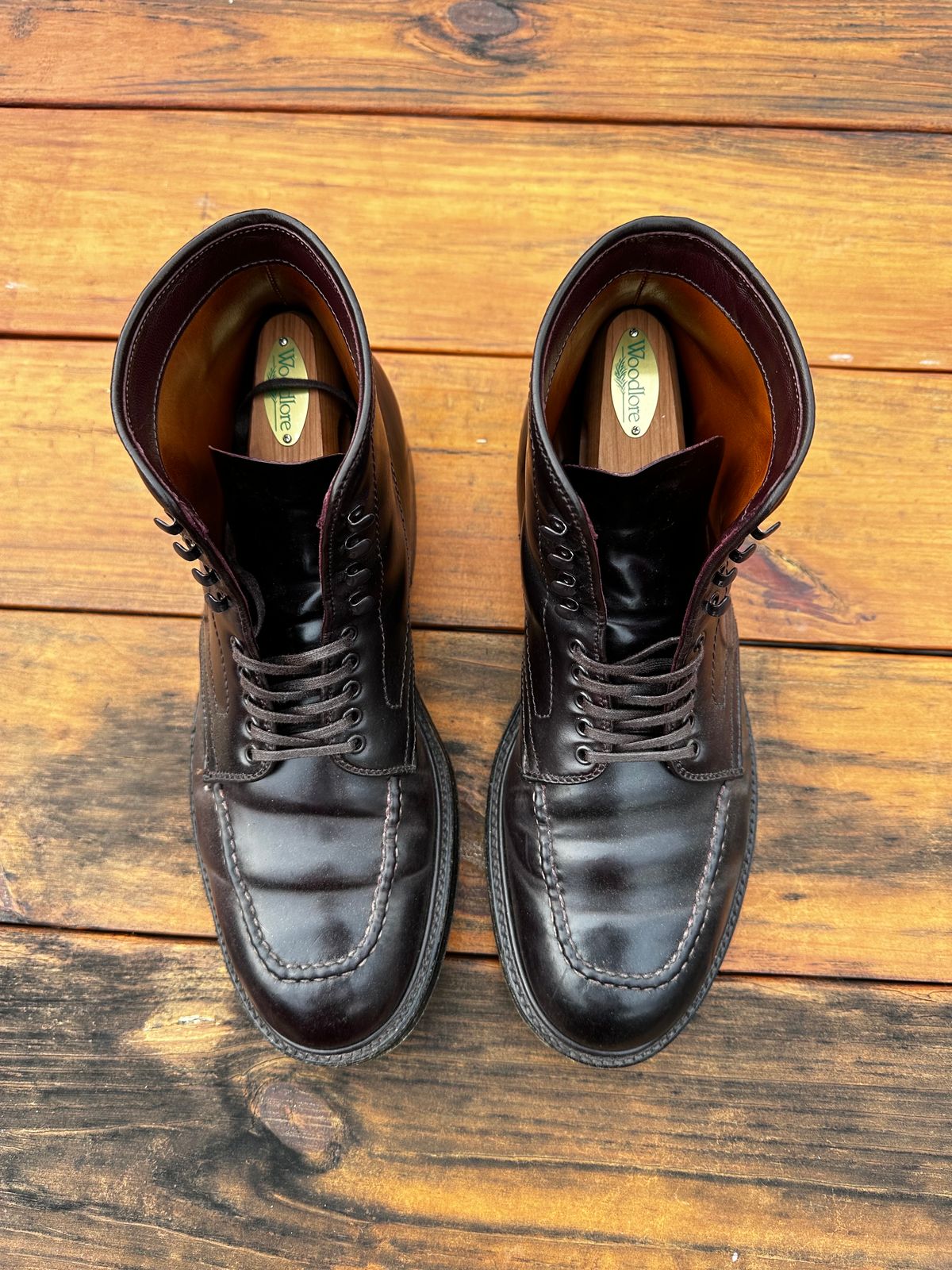 Photo by 8loop on January 1, 2024 of the Alden Indy Boot in Horween Color 8 Shell Cordovan.