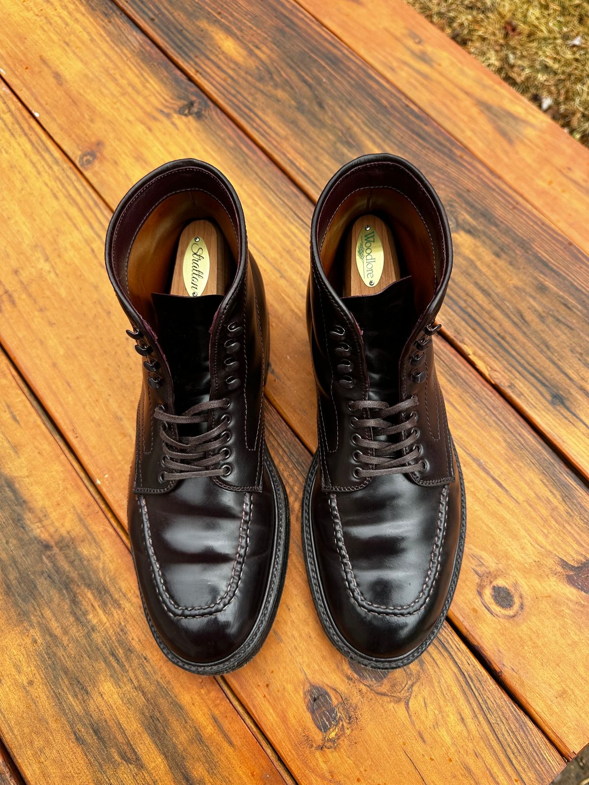 Photo by 8loop on February 2, 2024 of the Alden Indy Boot in Horween Color 8 Shell Cordovan.
