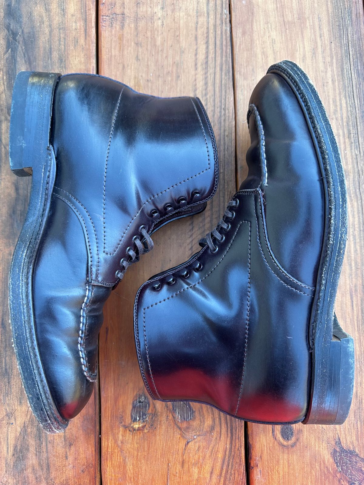 Photo by 8loop on March 3, 2024 of the Alden Indy Boot in Horween Color 8 Shell Cordovan.