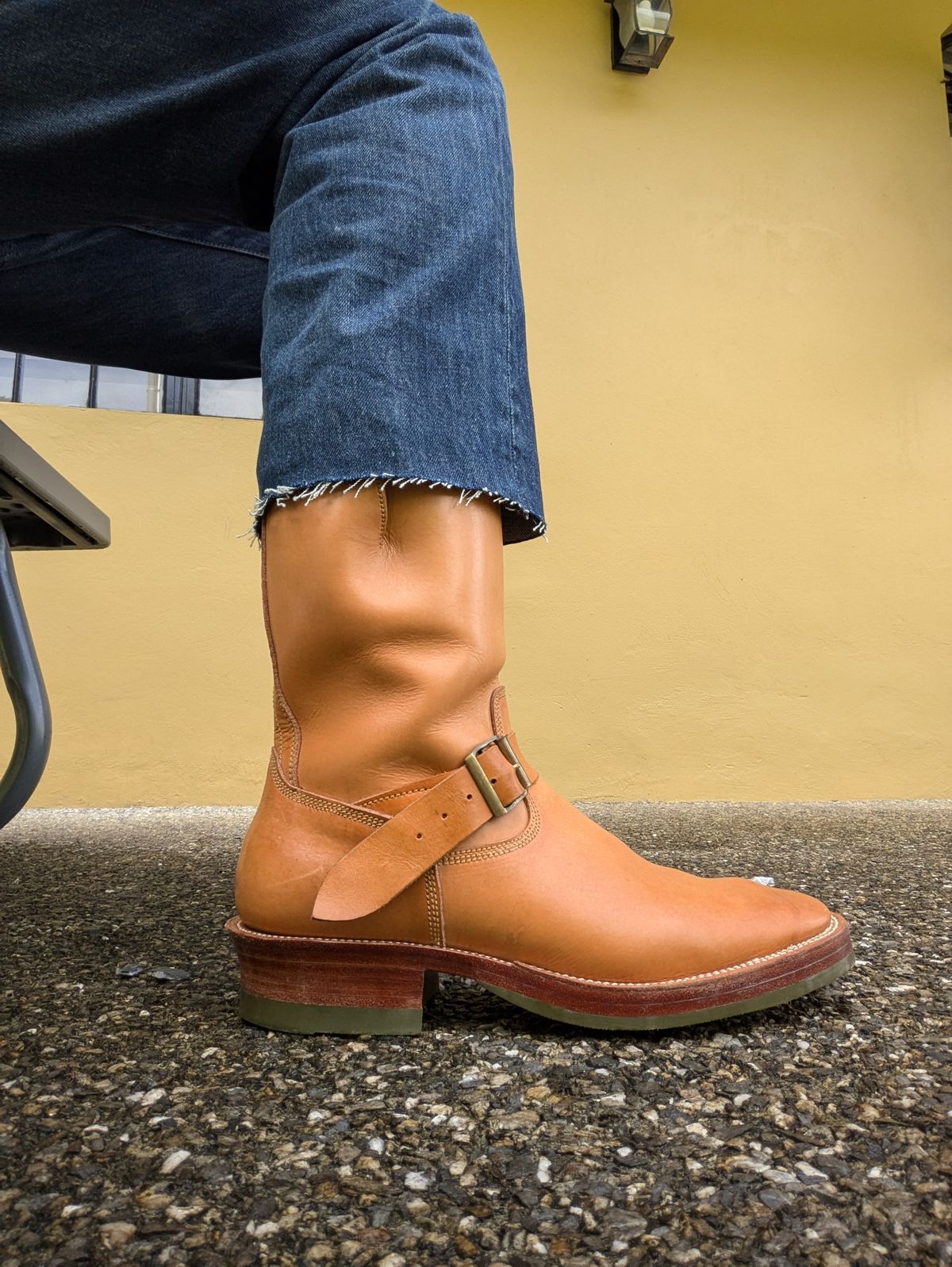Photo by dwbrunton on November 5, 2024 of the Fortis Boots Tapak 2.0 Engineer Boots in Cisarua Indonesian Natural Vegtan.