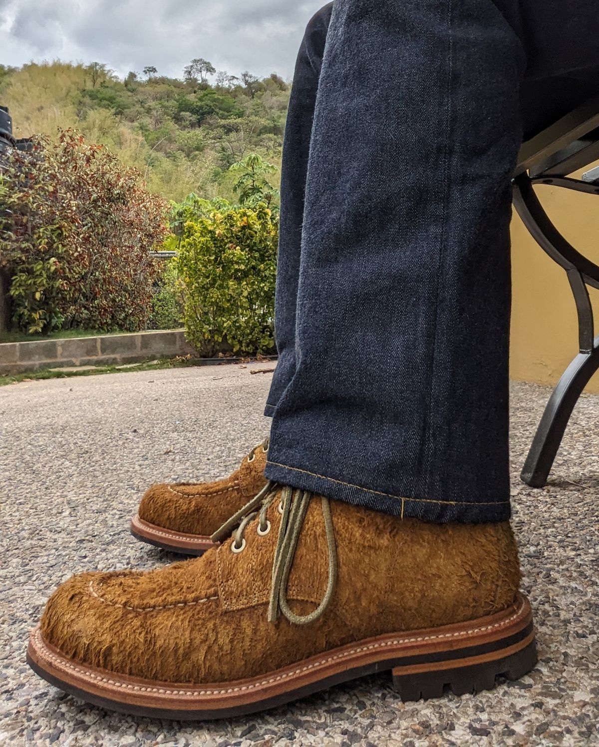 Photo by dwbrunton on May 1, 2024 of the Grant Stone Brass Boot in C.F. Stead Bronze Rough Mohawk.