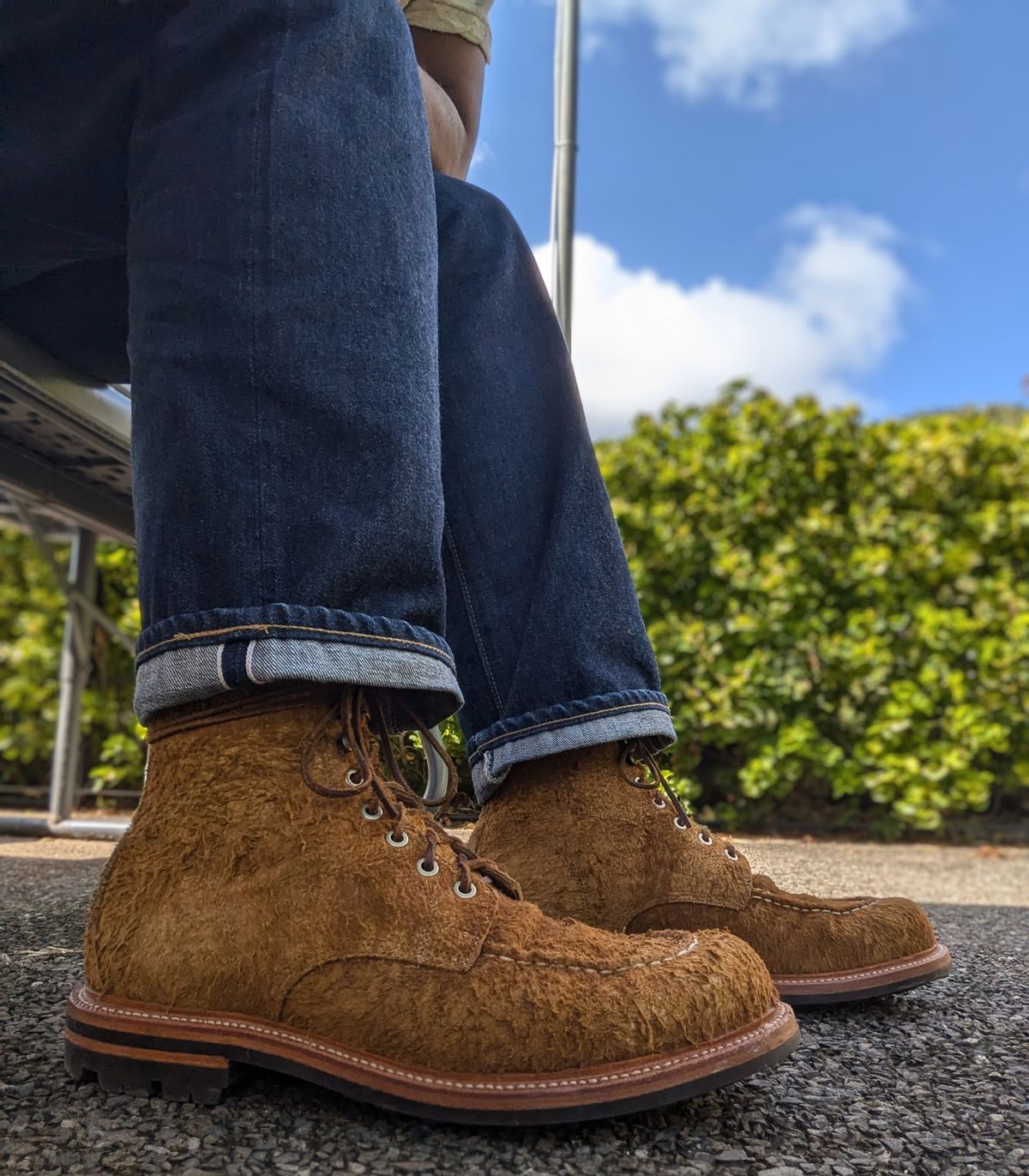 Photo by dwbrunton on November 30, 2024 of the Grant Stone Brass Boot in C.F. Stead Bronze Rough Mohawk.
