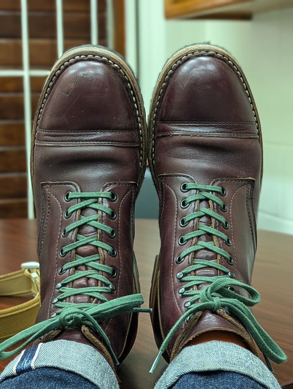 Photo by dwbrunton on October 9, 2024 of the White's MP-M1TC in Horween Burgundy Chromexcel.