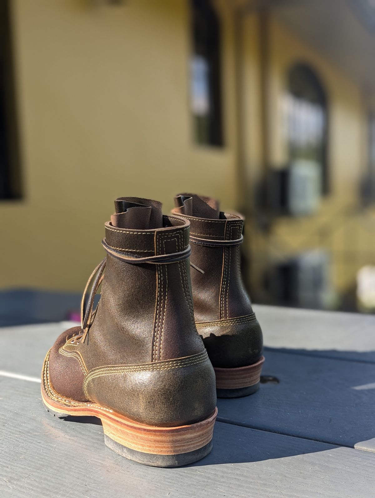 Photo by dwbrunton on October 29, 2024 of the White's Bounty Hunter in Horween Cinnamon Waxed Flesh & Horweem Olive Waxed Flesh.