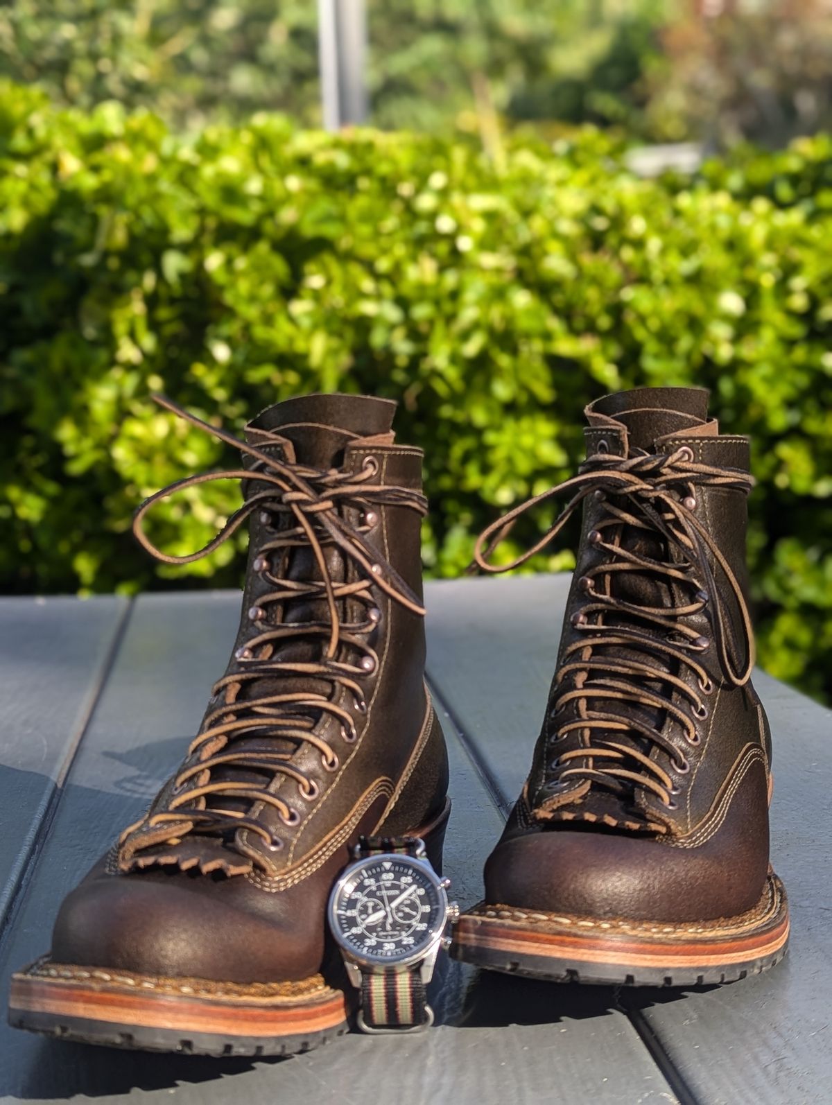 Photo by dwbrunton on October 29, 2024 of the White's Bounty Hunter in Horween Cinnamon Waxed Flesh & Horweem Olive Waxed Flesh.