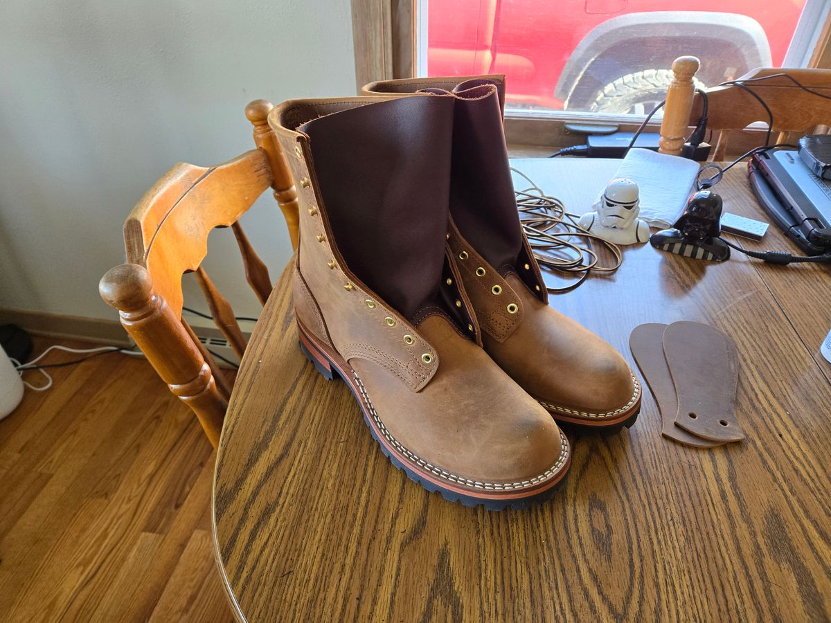 Photo by tdoellman on April 5, 2025 of the Nicks MTO in Seidel WeatherShield Brown.