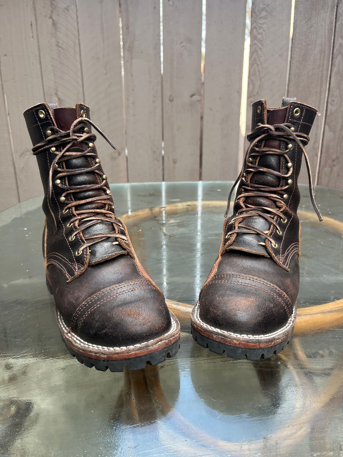 Photo by Francisco on February 23, 2023 of the Nicks Unlisted Model in Horween Brown Waxed Flesh.