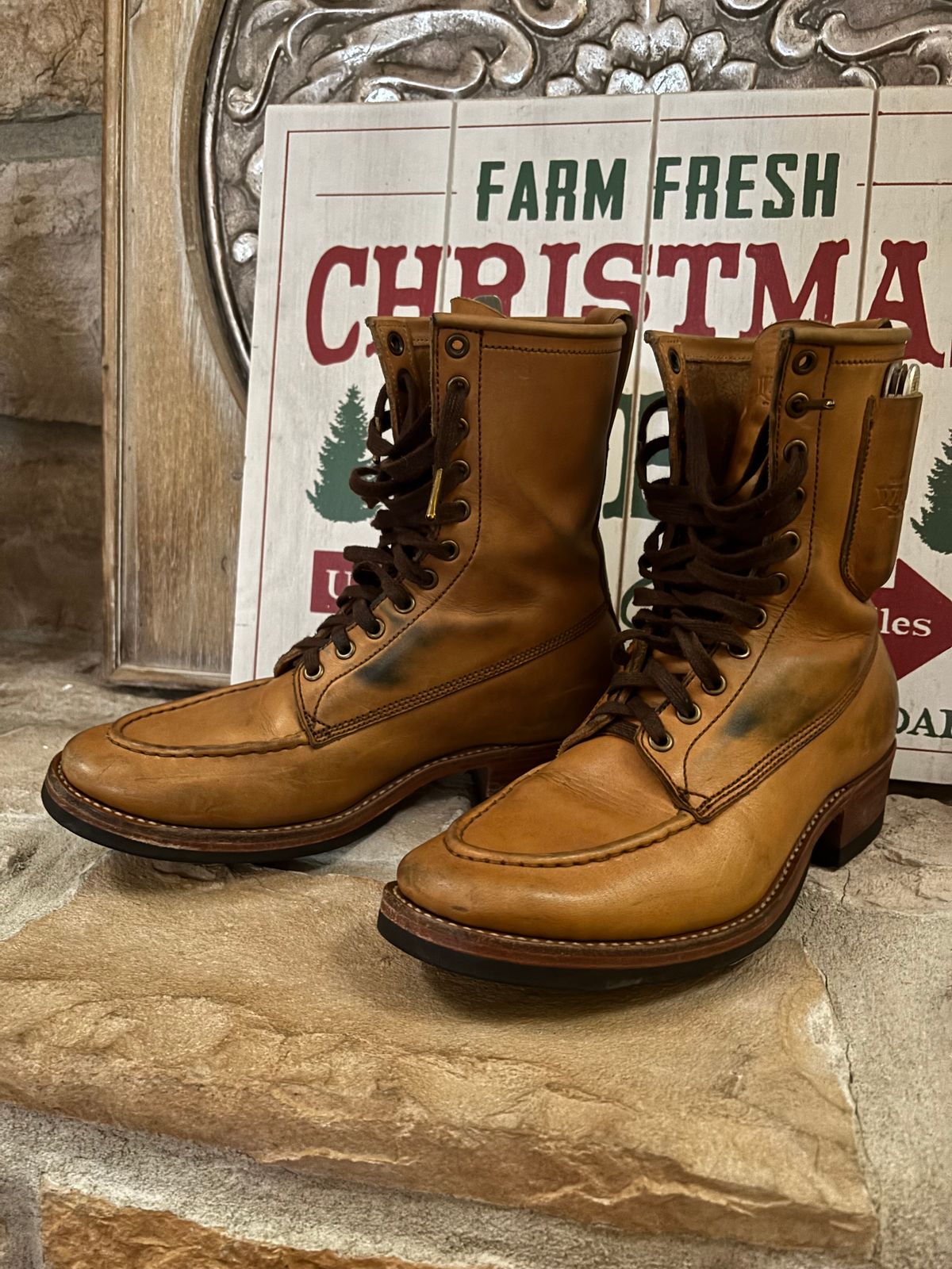 Photo by buellrider on December 20, 2024 of the Willie's Handmade Boots Hunting Boot in Horween Natural Latigo.