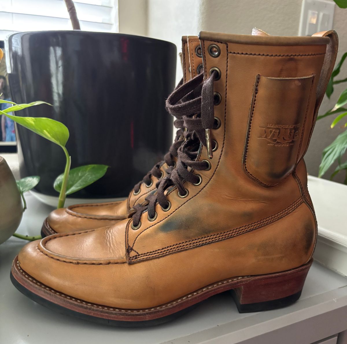 Photo by buellrider on January 1, 2025 of the Willie's Handmade Boots Hunting Boot in Horween Natural Latigo.