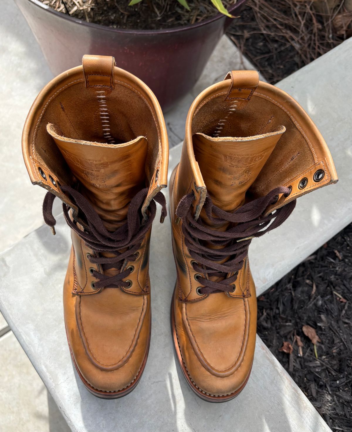 Photo by buellrider on March 2, 2025 of the Willie's Handmade Boots Hunting Boot in Horween Natural Latigo.