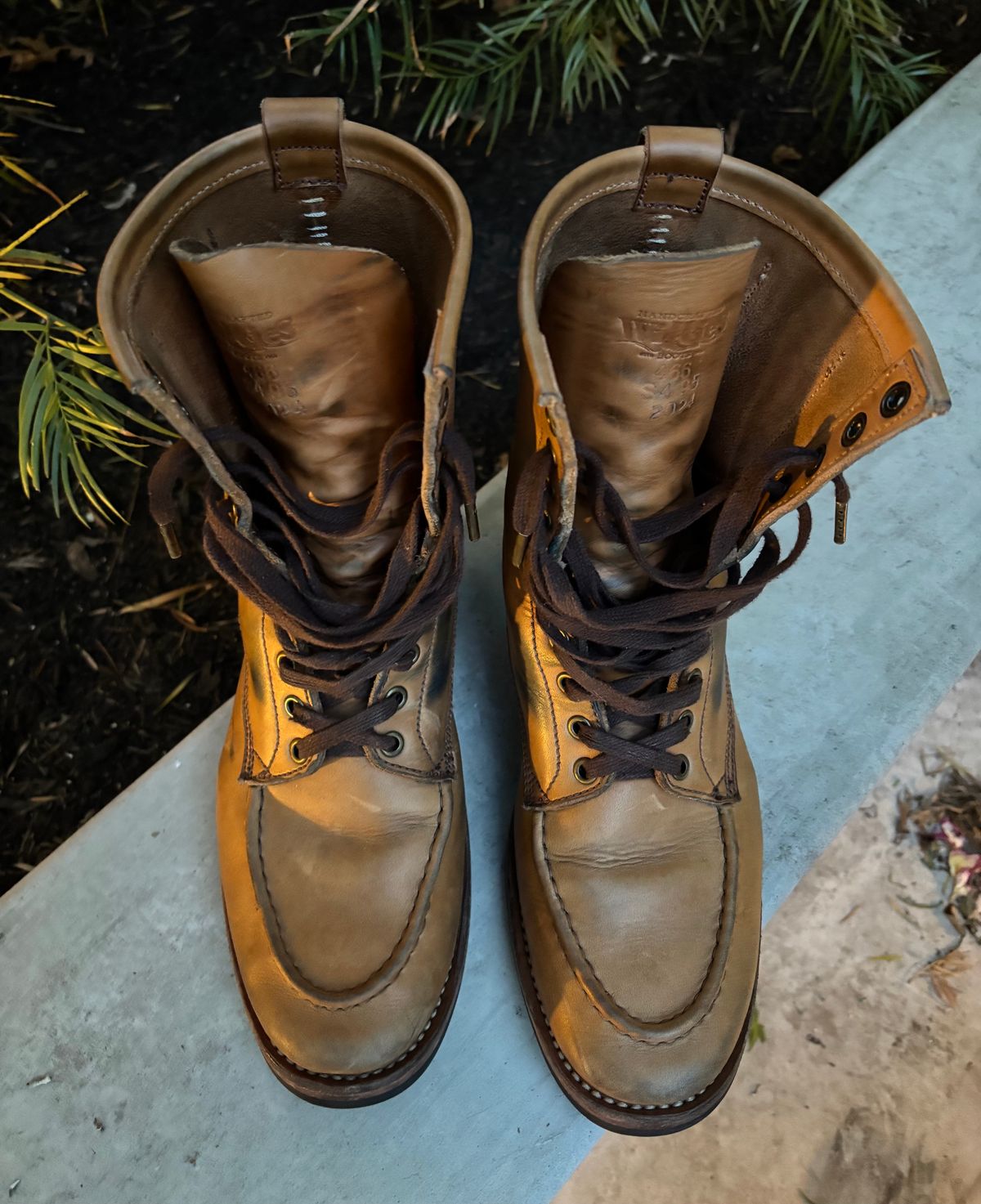 Photo by buellrider on April 5, 2025 of the Willie's Handmade Boots Hunting Boot in Horween Natural Latigo.