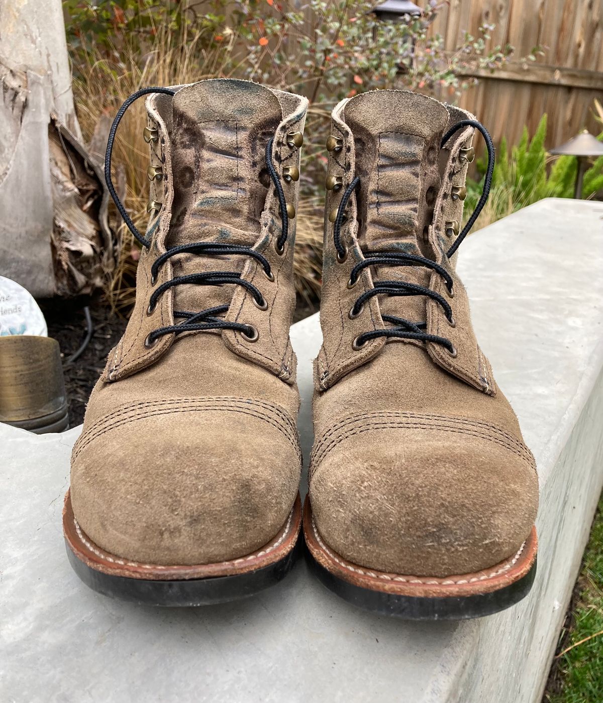 Photo by buellrider on January 1, 2024 of the Red Wing Iron Ranger in S.B. Foot Slate Muleskinner.