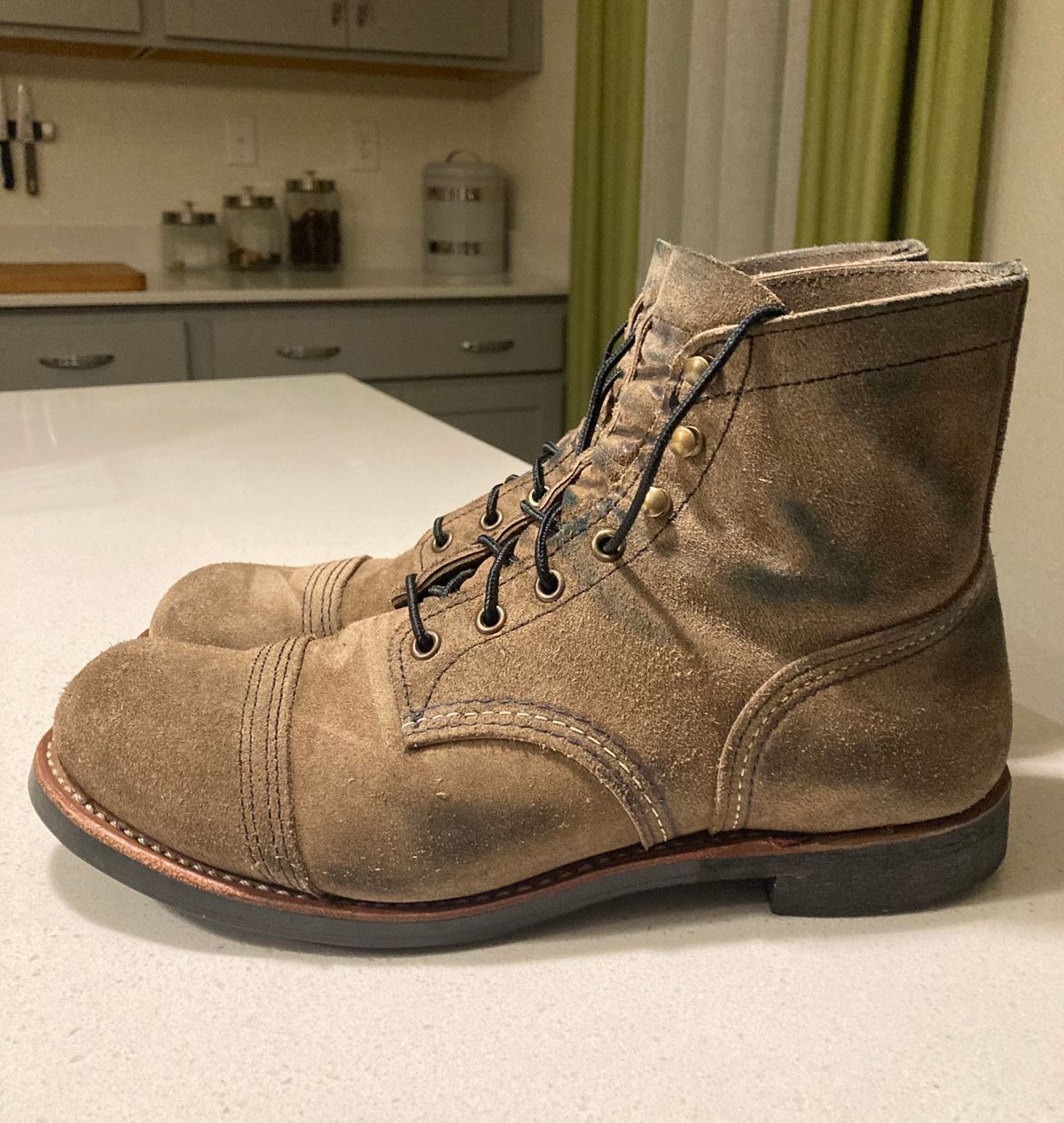 Photo by buellrider on February 4, 2024 of the Red Wing Iron Ranger in S.B. Foot Slate Muleskinner.