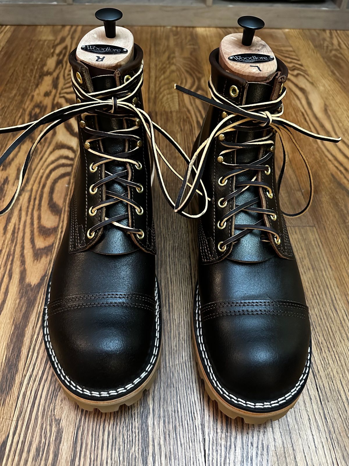 Photo by bric on December 19, 2023 of the Nicks Lace Up Heritage in Horween Brown Waxed Flesh.