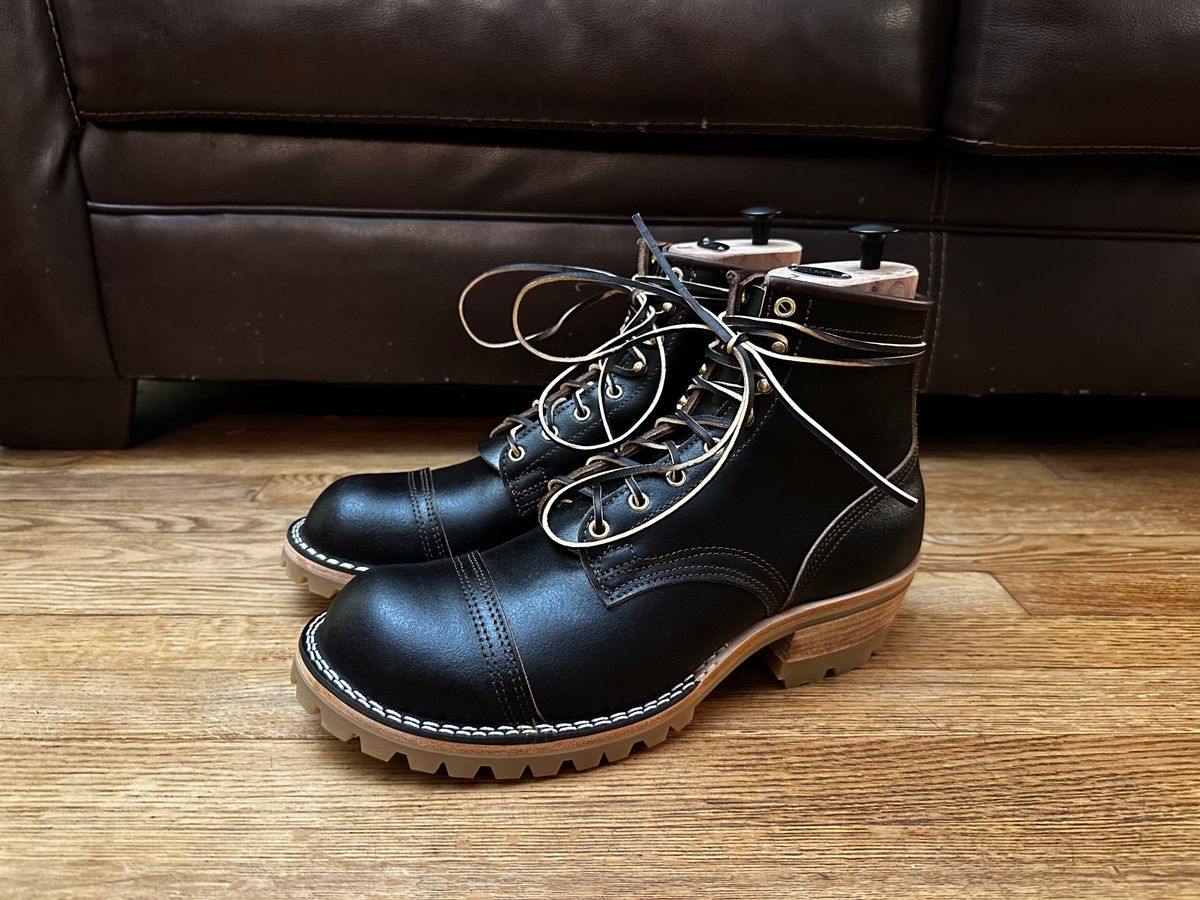 Photo by bric on December 19, 2023 of the Nicks Lace Up Heritage in Horween Brown Waxed Flesh.