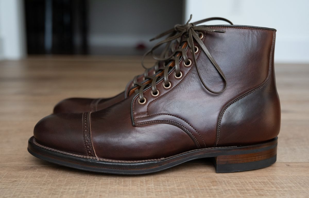 Photo by Hi.Im.Ron on October 2, 2024 of the Viberg Service Boot in Shinki Hikaku Dark Brown Latigo Horsehide.