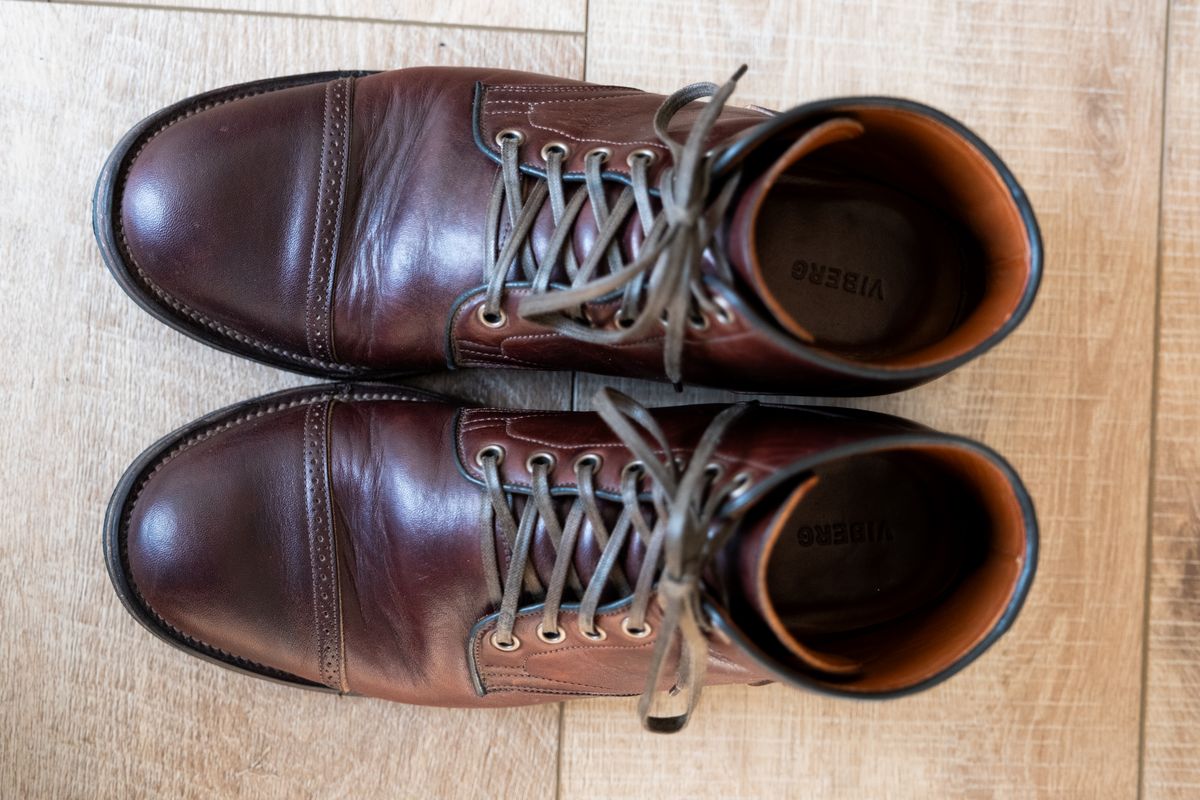 Photo by Hi.Im.Ron on December 3, 2024 of the Viberg Service Boot in Shinki Hikaku Dark Brown Latigo Horsehide.